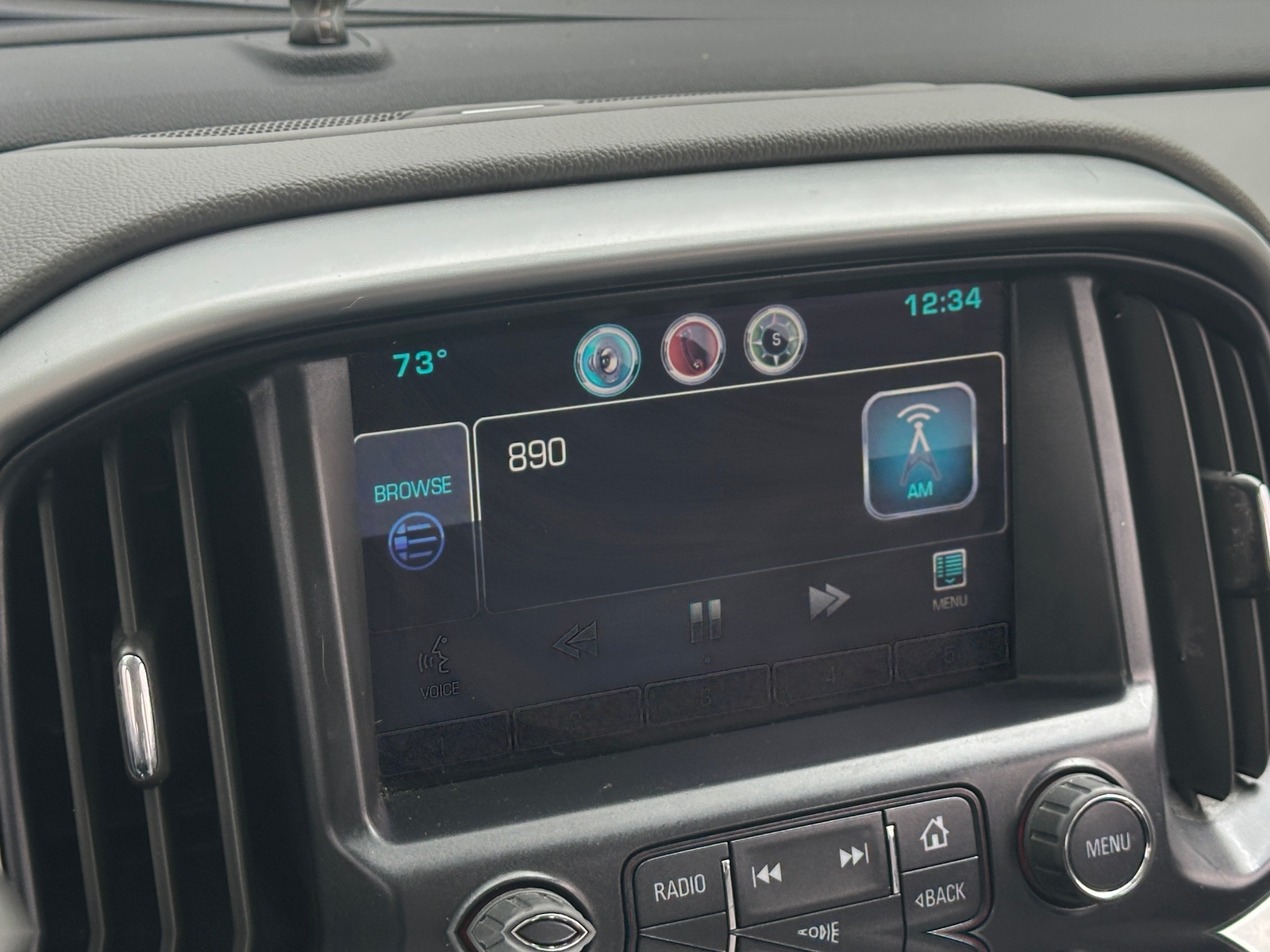 Thumbnail: 2015 Chevrolet Colorado - 3