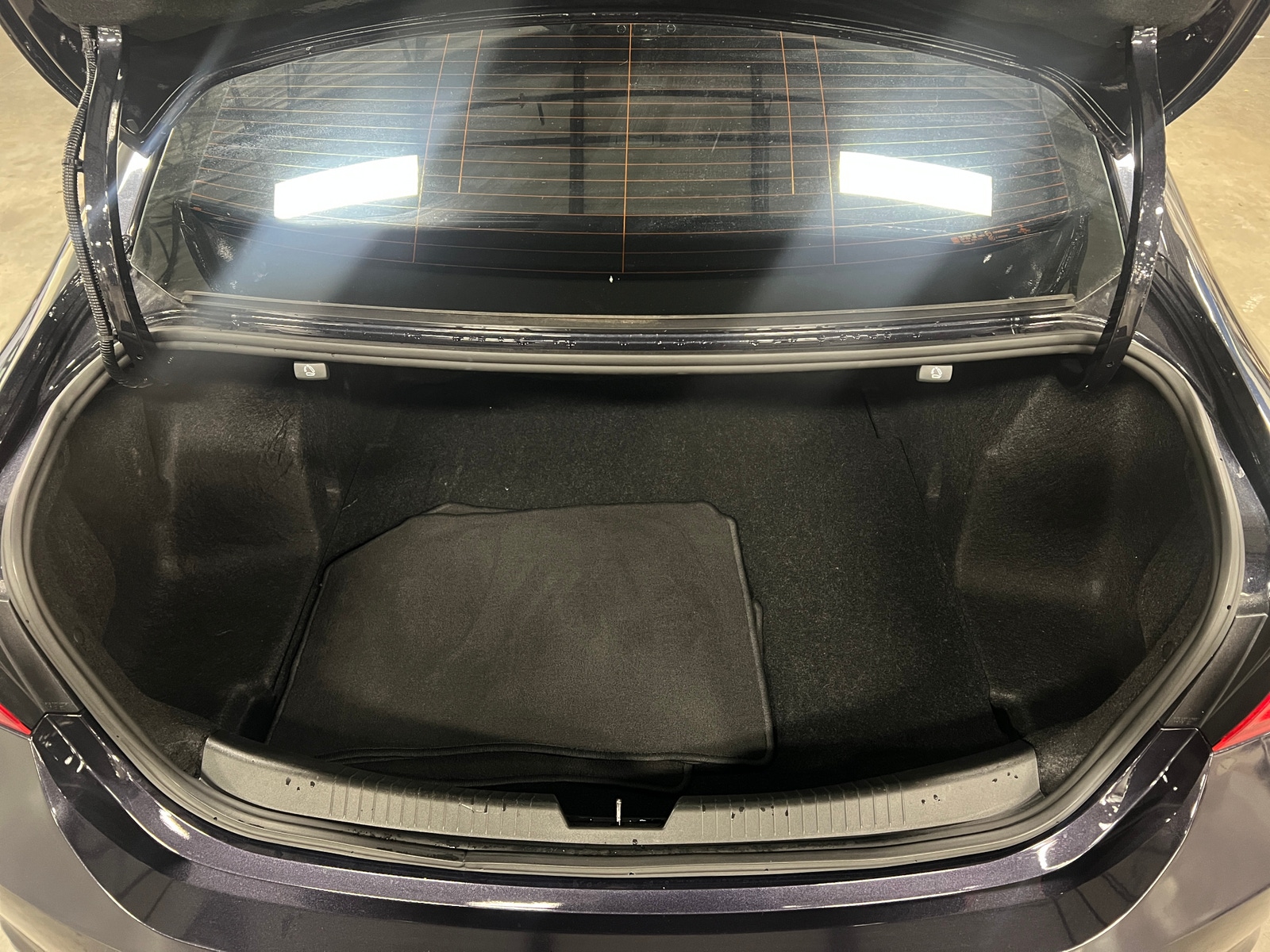 Thumbnail: 2022 Chevrolet Malibu - 7