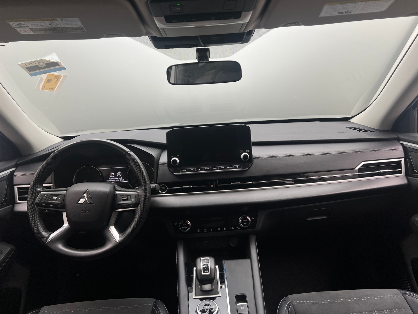 Thumbnail: 2024 Mitsubishi Outlander - 2
