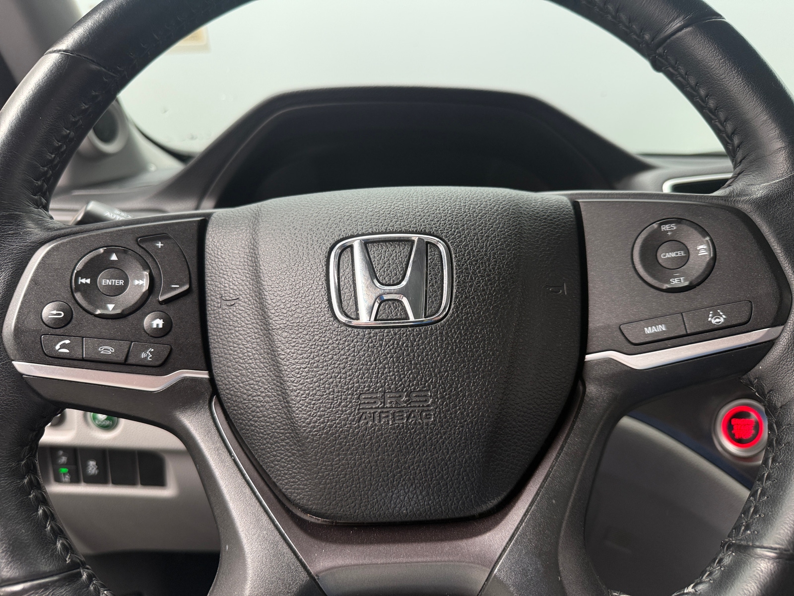 Thumbnail: 2019 Honda Pilot - 4