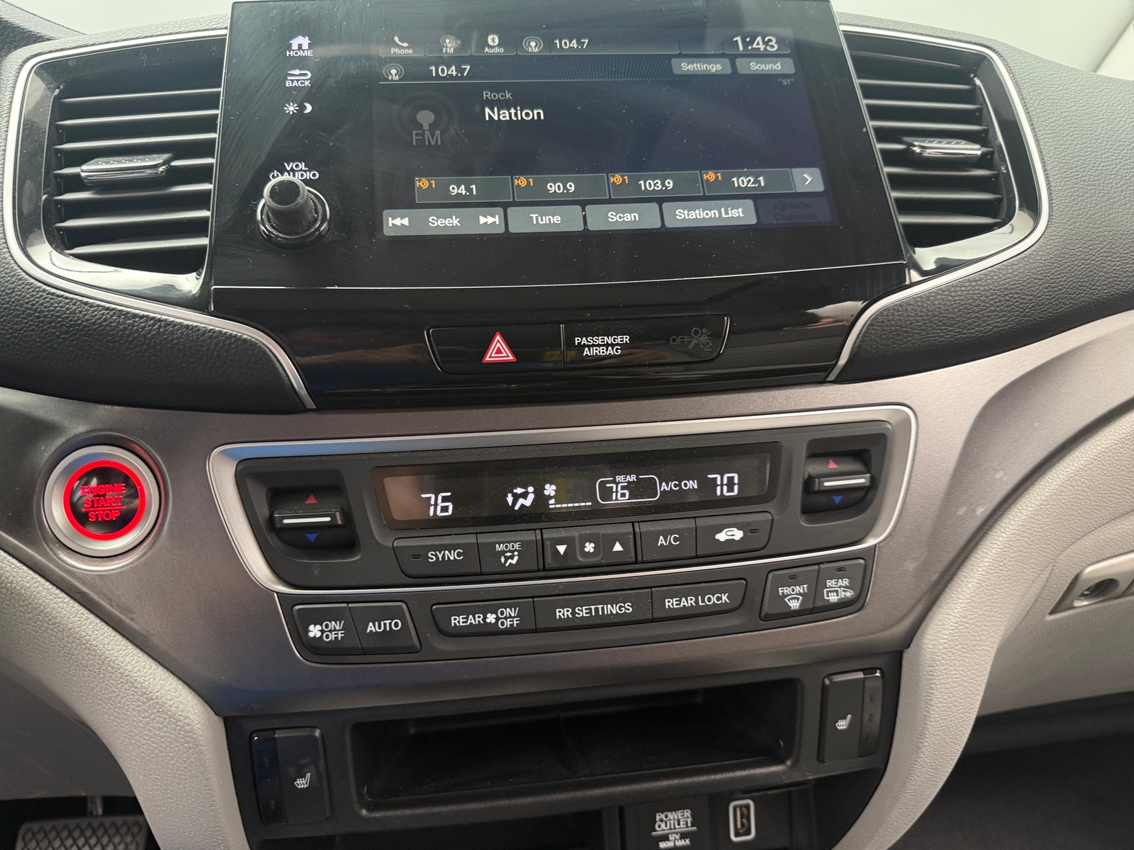 Thumbnail: 2019 Honda Pilot - 3