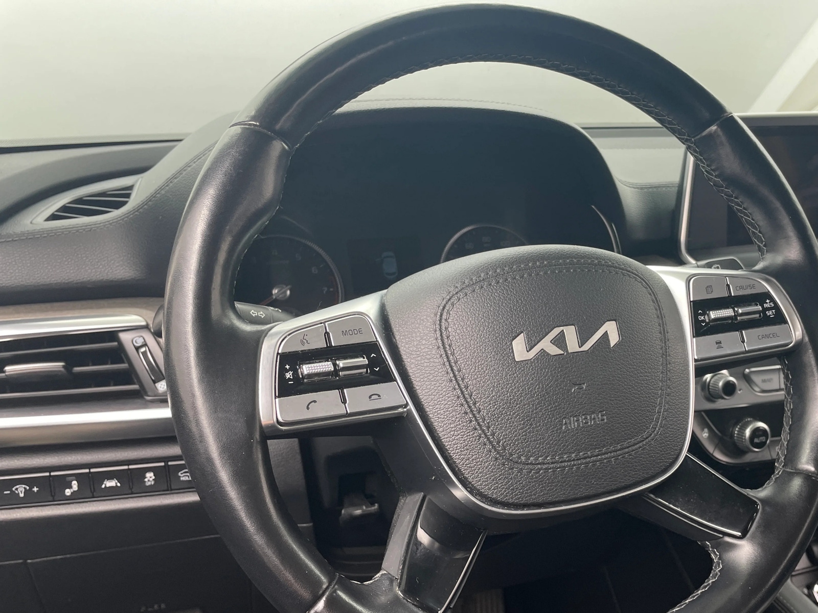 Thumbnail: 2022 Kia Telluride - 4