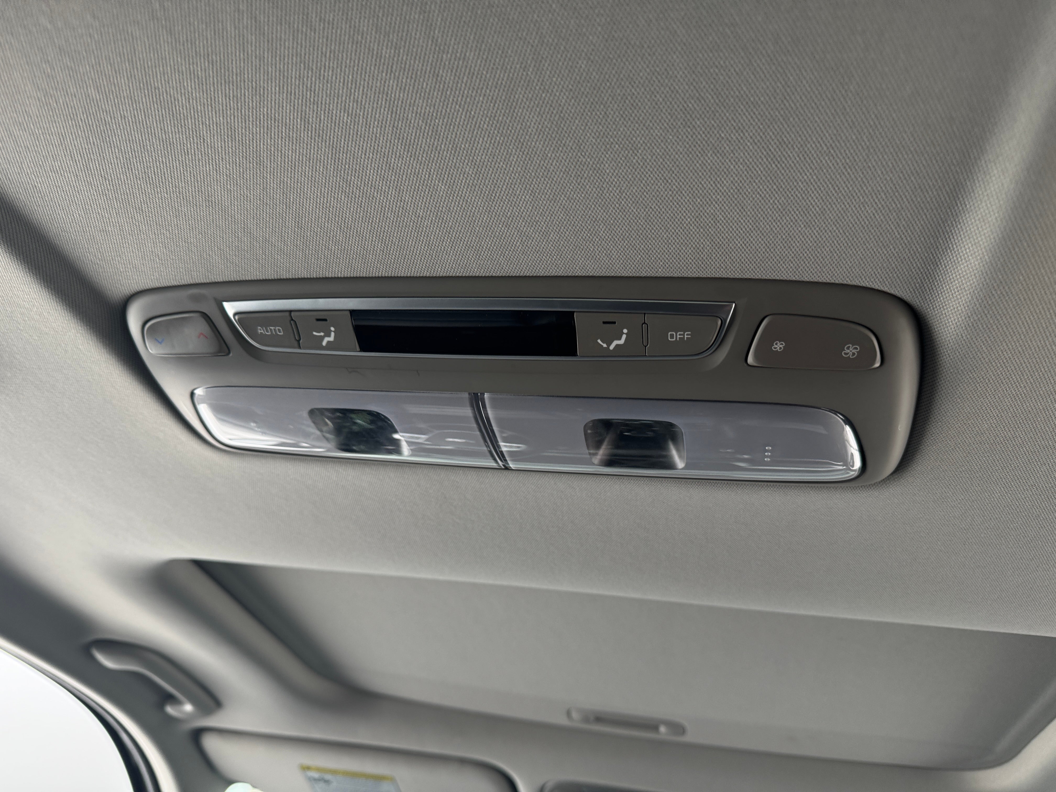 2025 Kia Telluride S - Photo 7