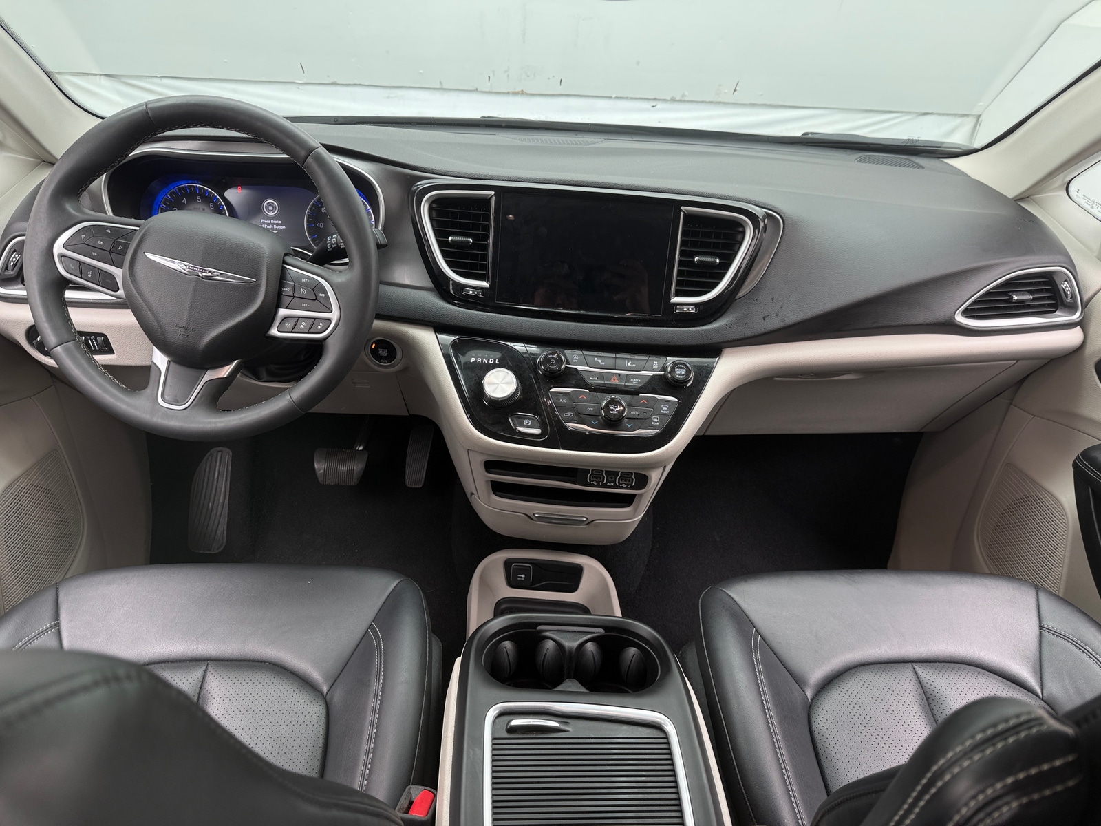 Thumbnail: 2024 Chrysler Pacifica - 2