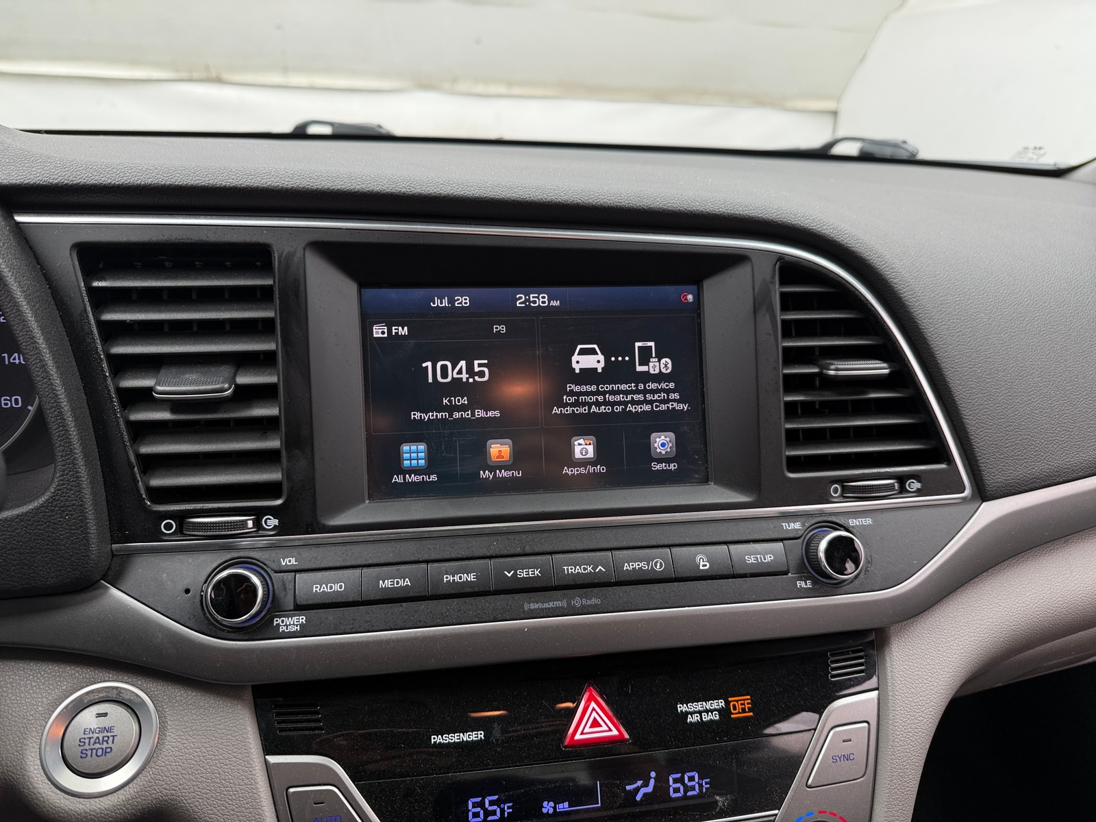 Thumbnail: 2017 Hyundai Elantra - 3