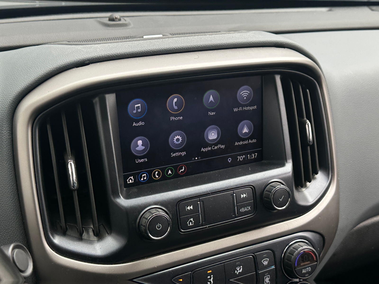 Thumbnail: 2019 Chevrolet Colorado - 3