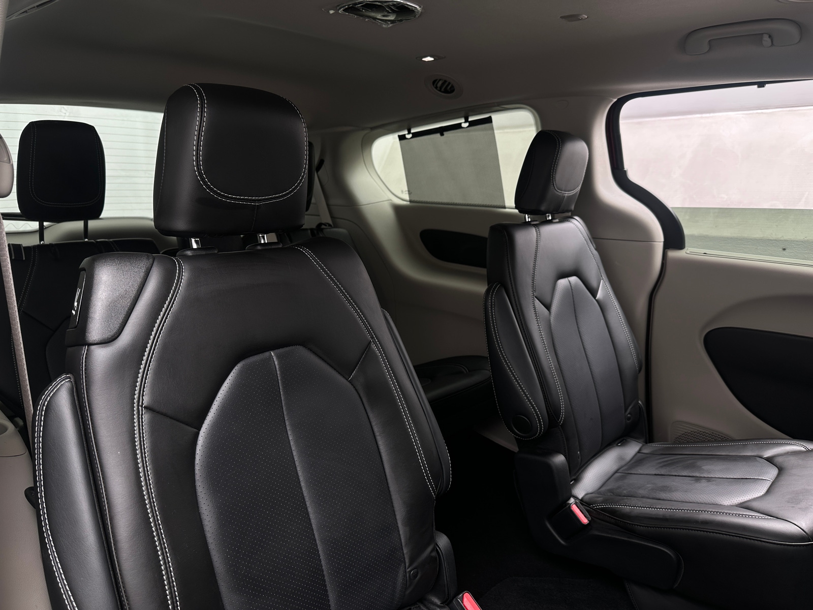 Thumbnail: 2023 Chrysler Pacifica - 5