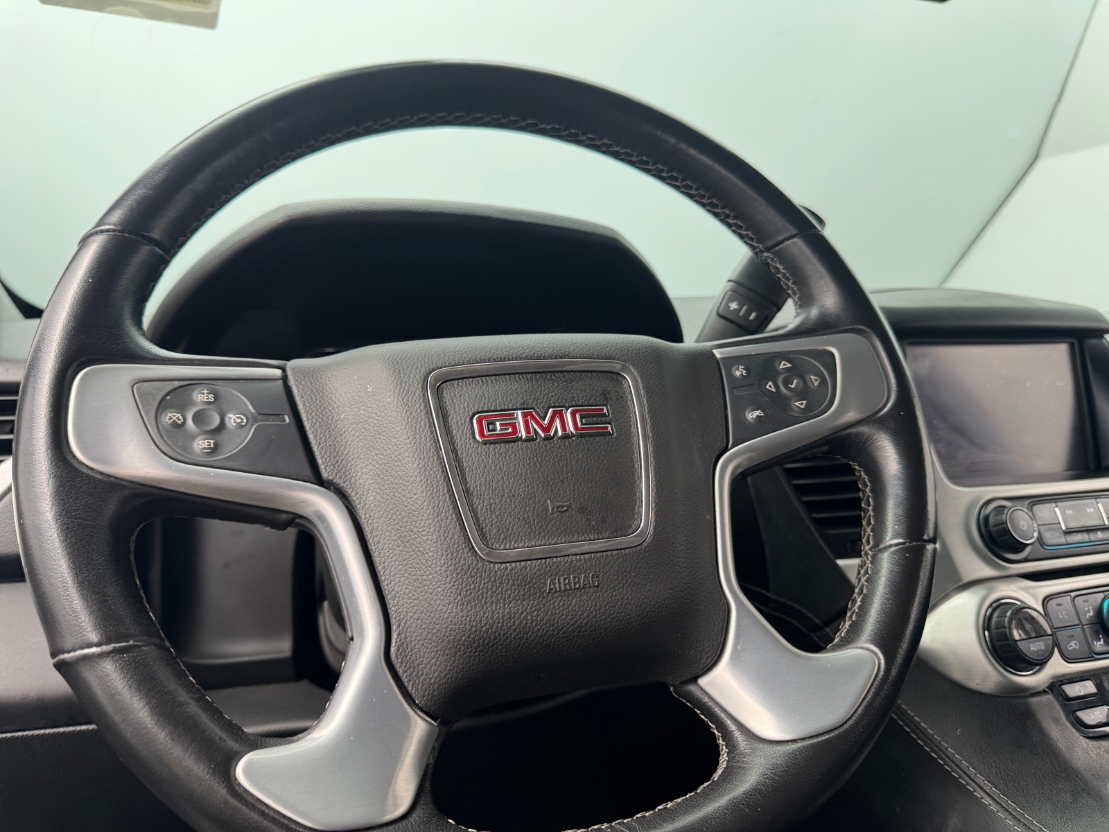 Thumbnail: 2020 GMC Yukon XL - 5