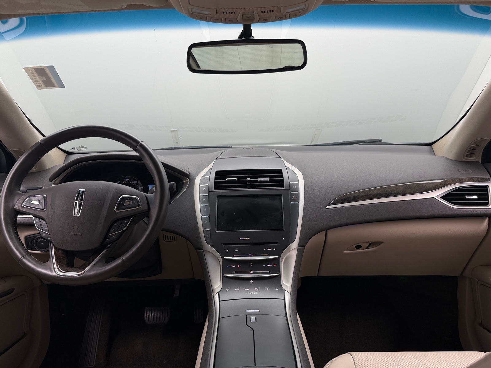 Thumbnail: 2016 Lincoln MKZ - 2