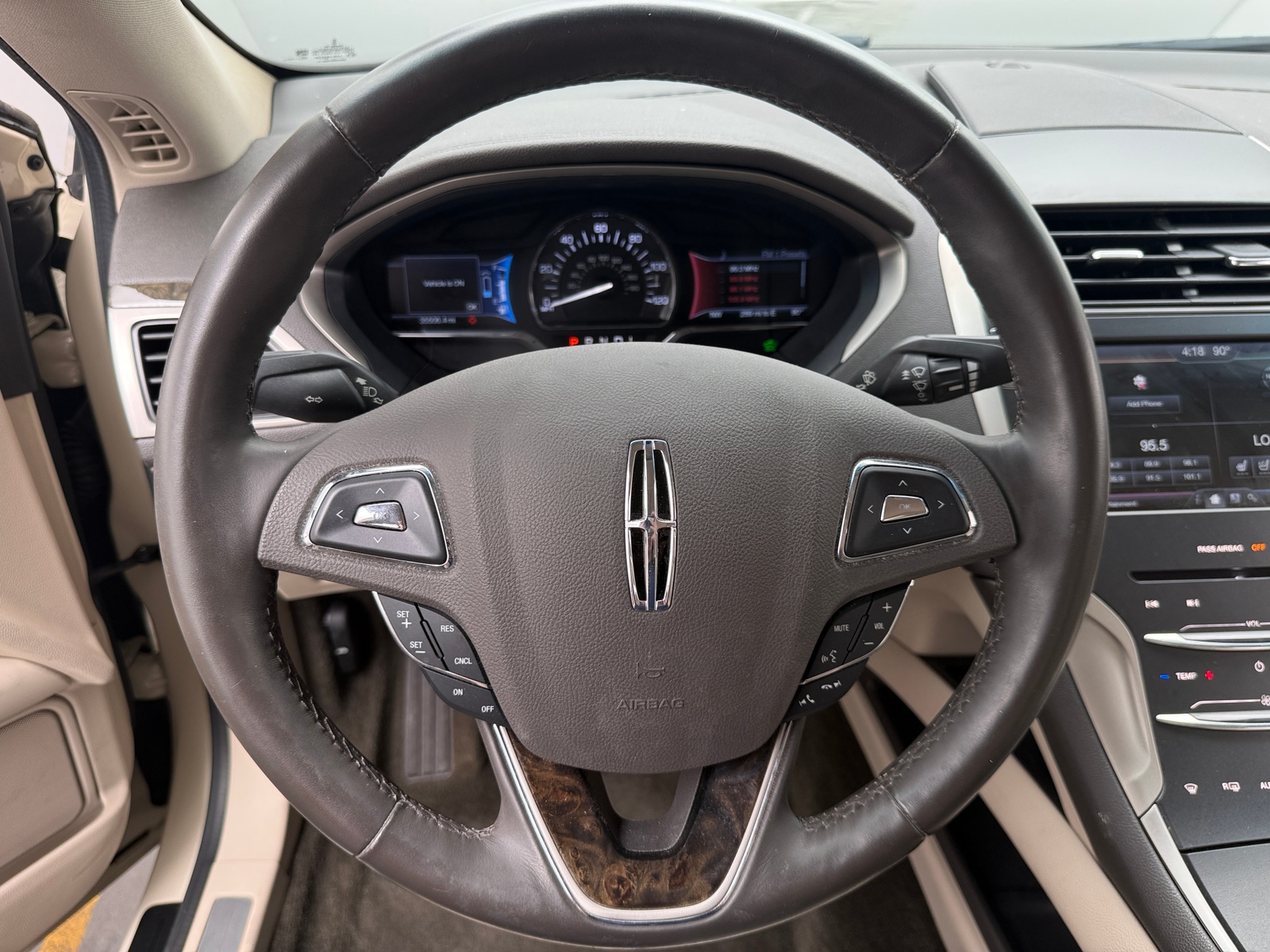 Thumbnail: 2016 Lincoln MKZ - 4