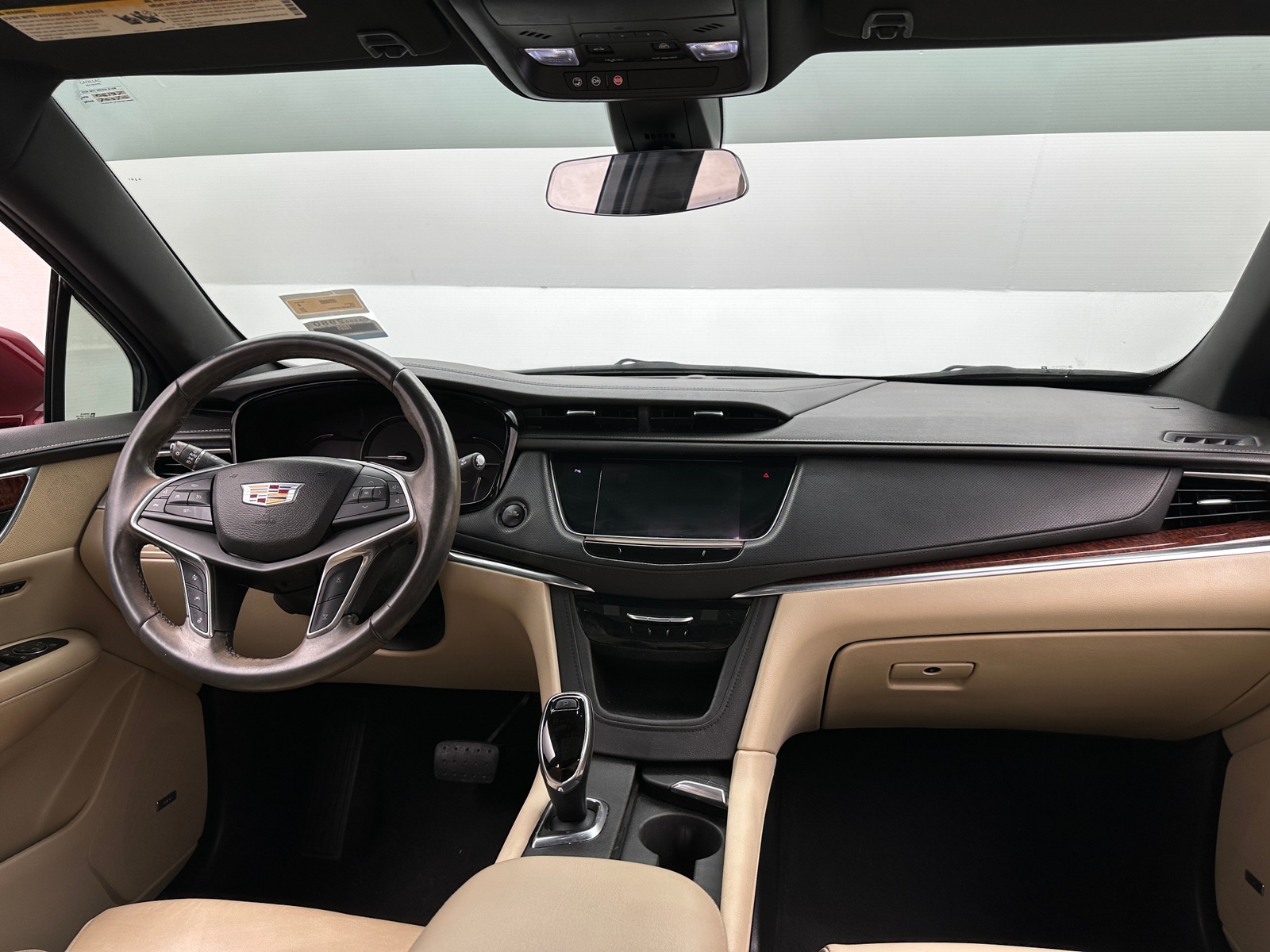Thumbnail: 2017 Cadillac XT5 - 2