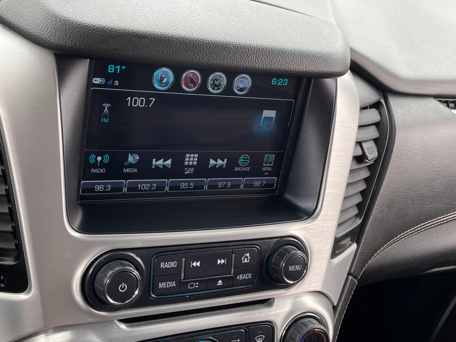 Thumbnail: 2020 GMC Yukon XL - 3