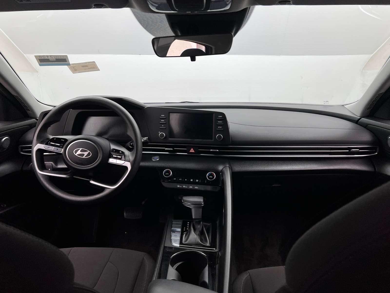 Thumbnail: 2025 Hyundai Elantra - 3