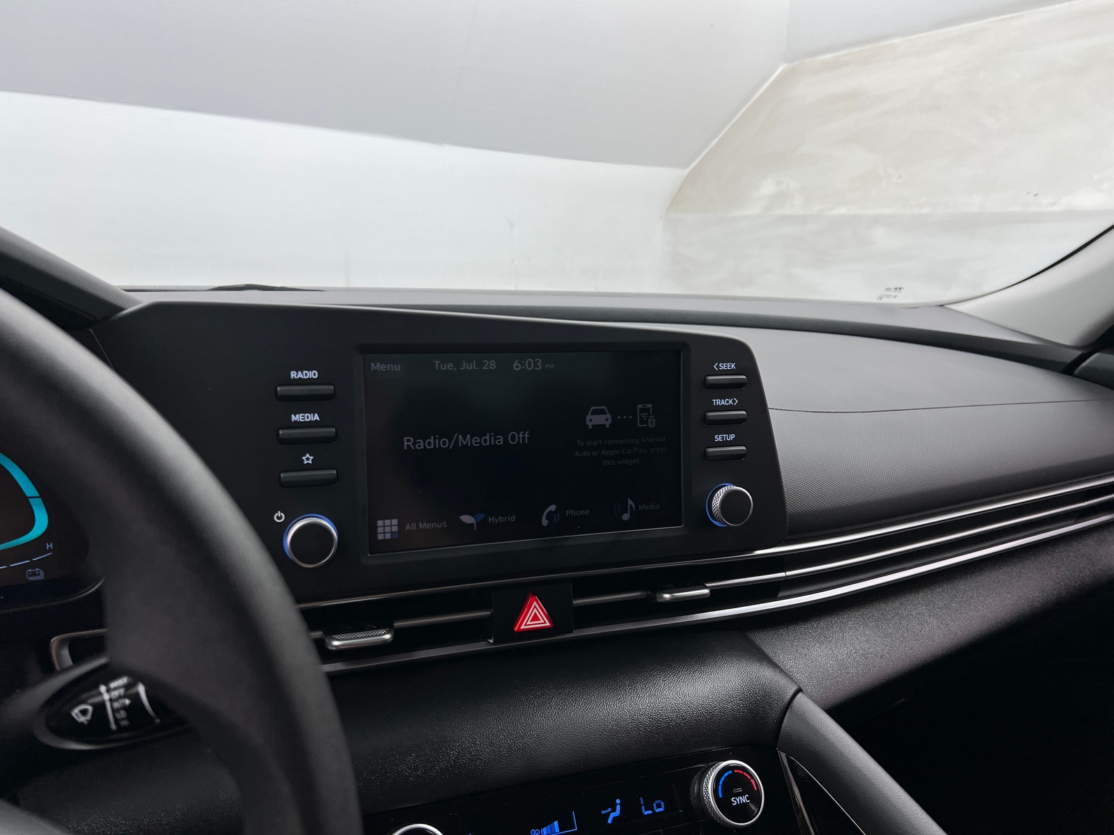 Thumbnail: 2025 Hyundai Elantra - 4