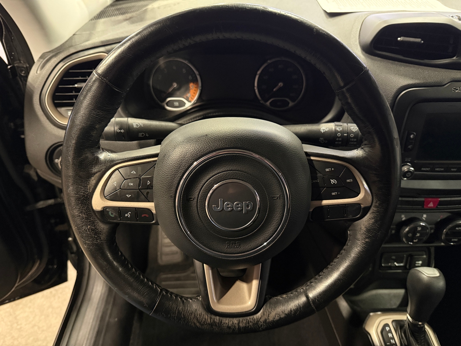 Thumbnail: 2017 Jeep Renegade - 5