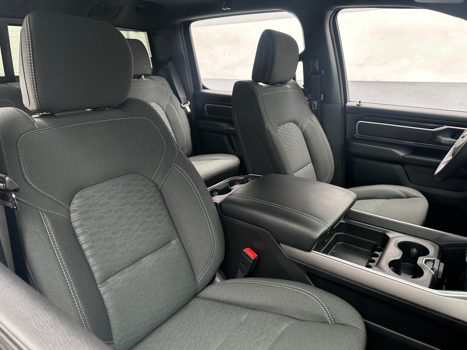 Thumbnail: 2025 RAM 1500 - 2