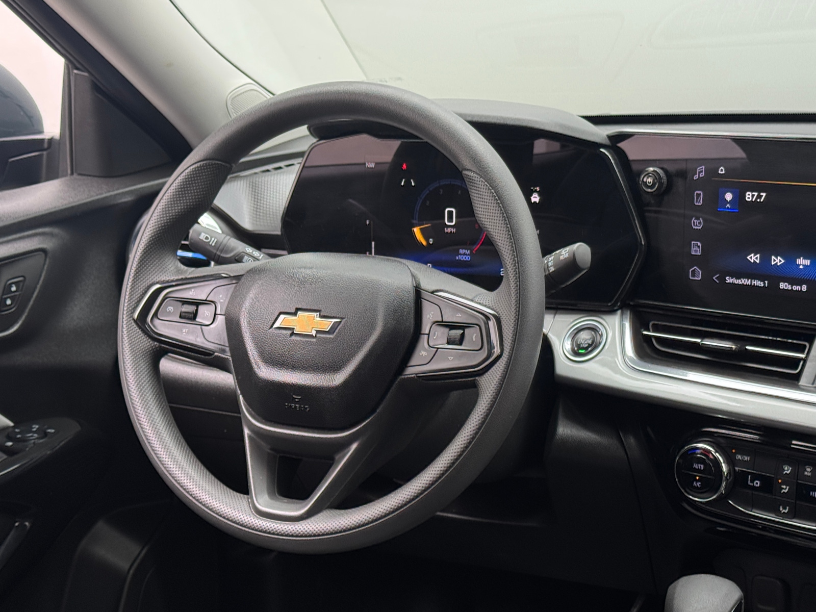 Thumbnail: 2025 Chevrolet Trax - 4