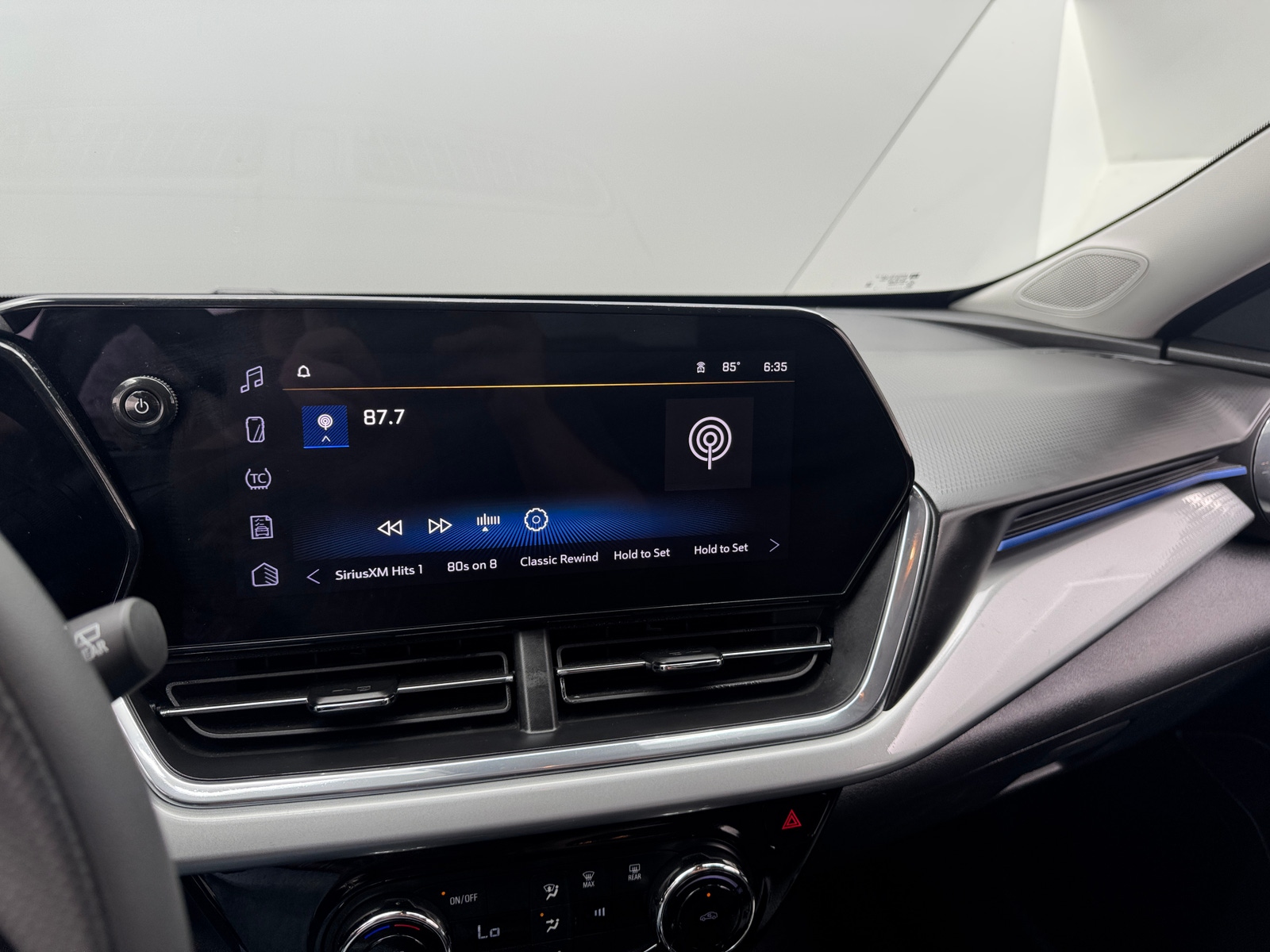 Thumbnail: 2025 Chevrolet Trax - 3