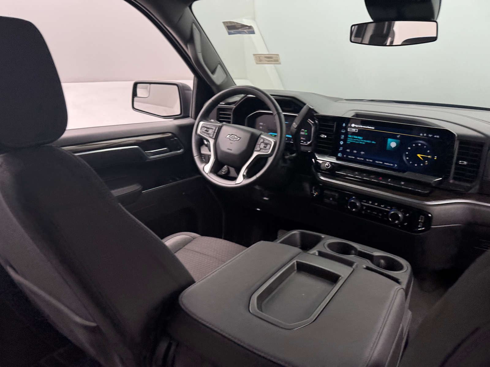Thumbnail: 2026 Chevrolet Silverado 1500 - 3