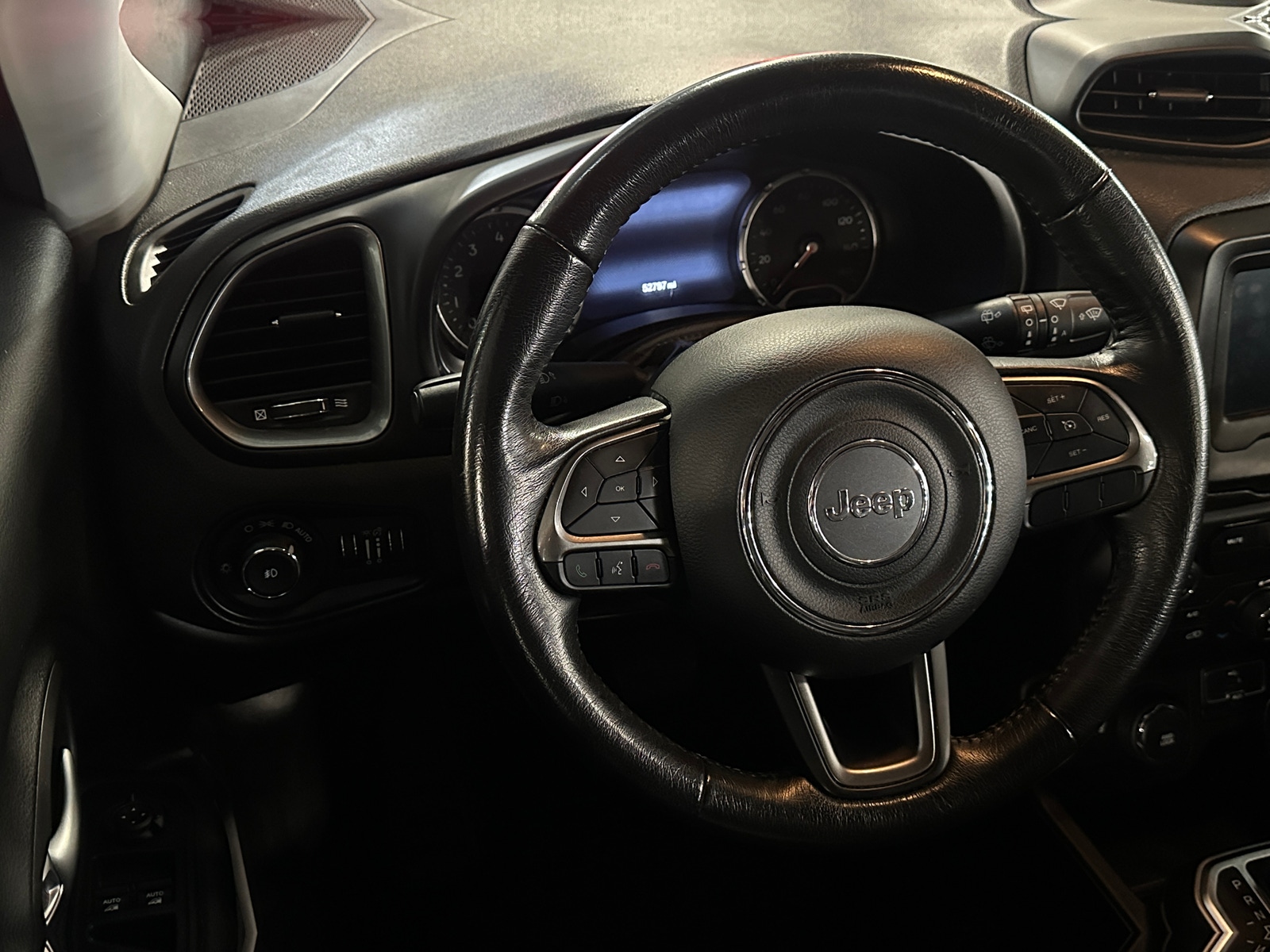 Thumbnail: 2018 Jeep Renegade - 4