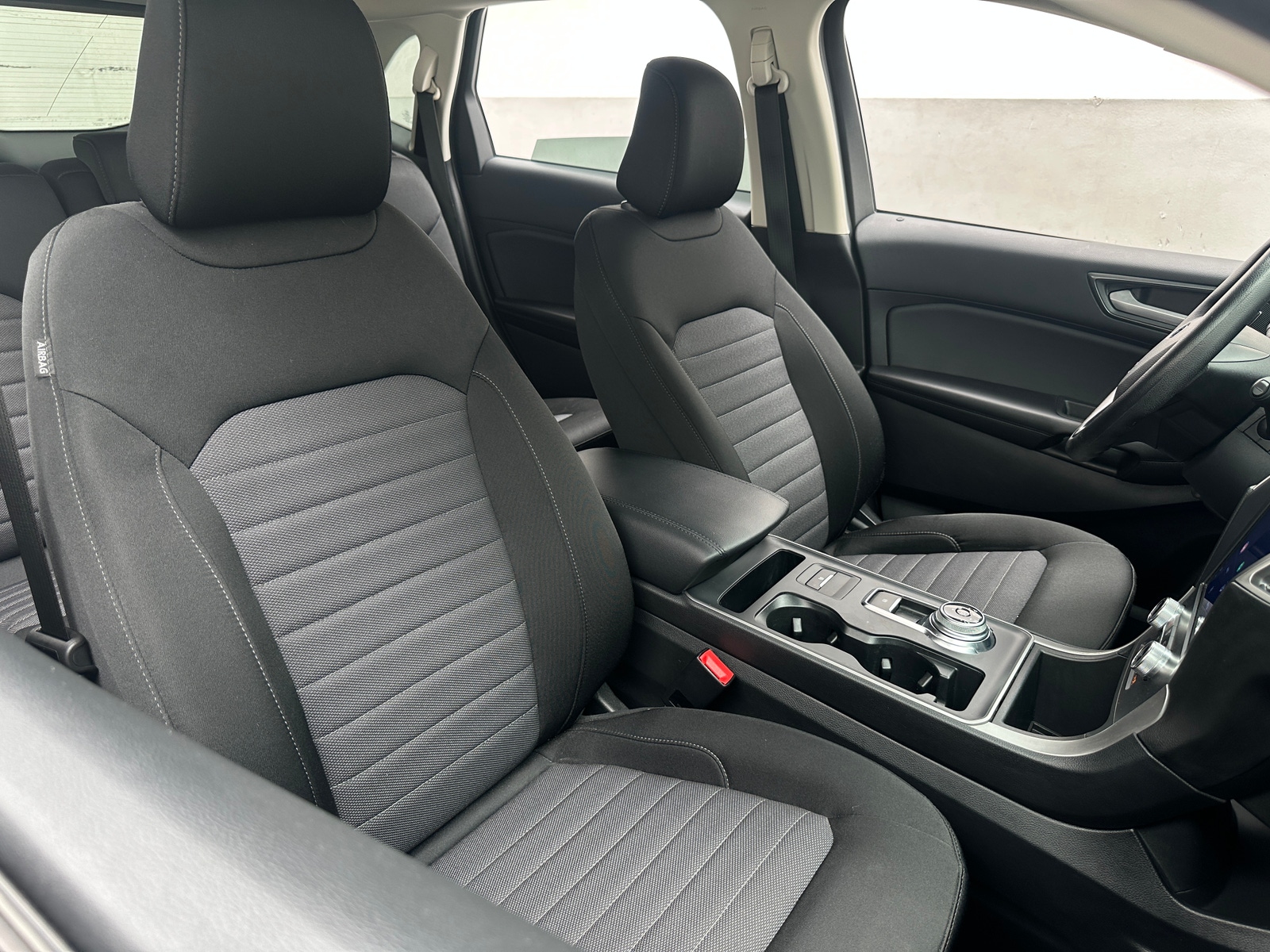 Thumbnail: 2022 Ford Edge - 2