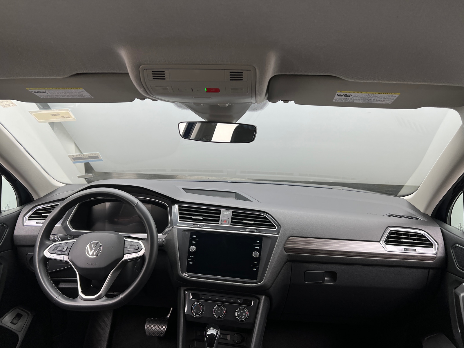Thumbnail: 2024 Volkswagen Tiguan - 2