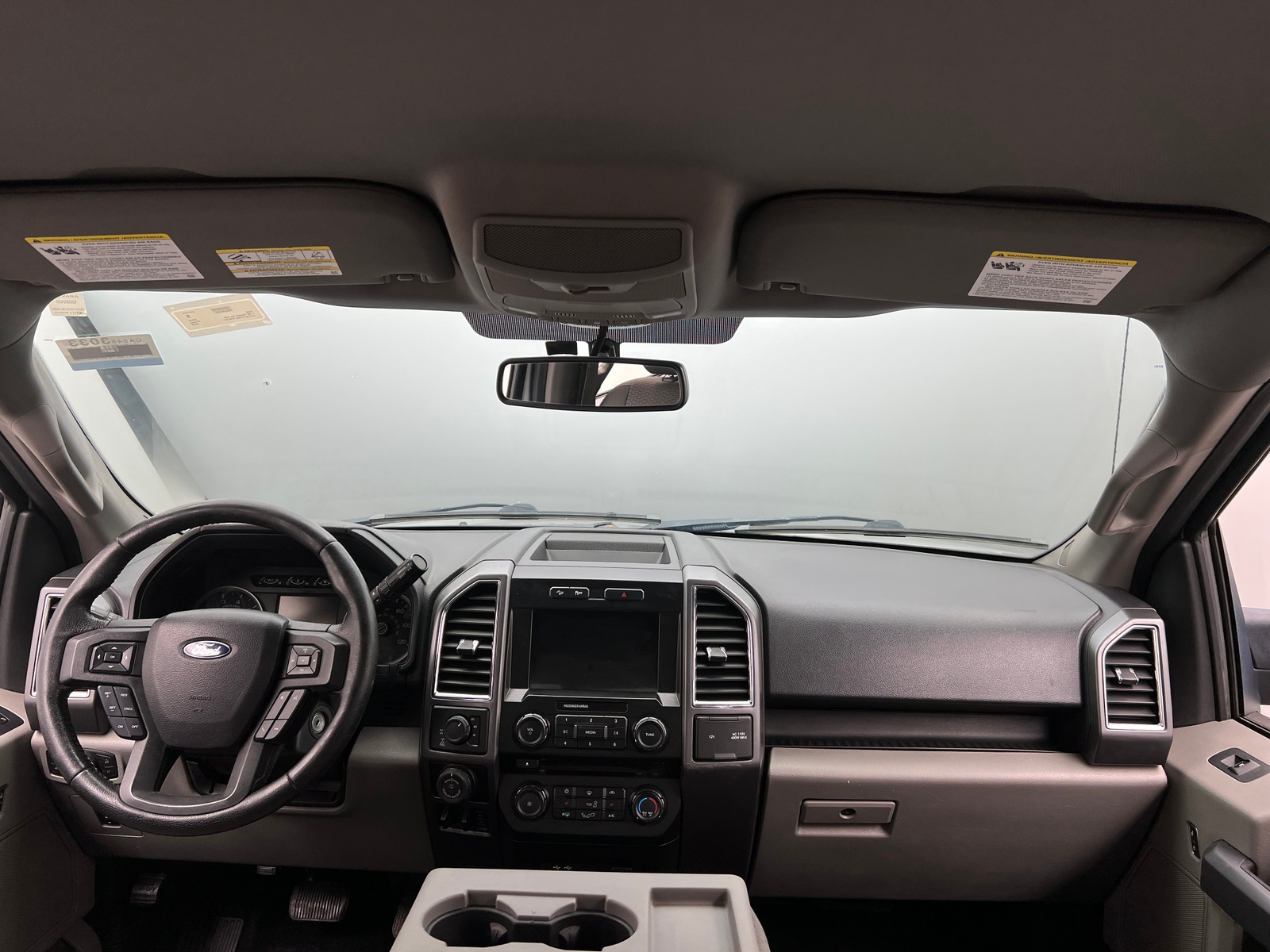 Thumbnail: 2016 Ford Econoline - 3