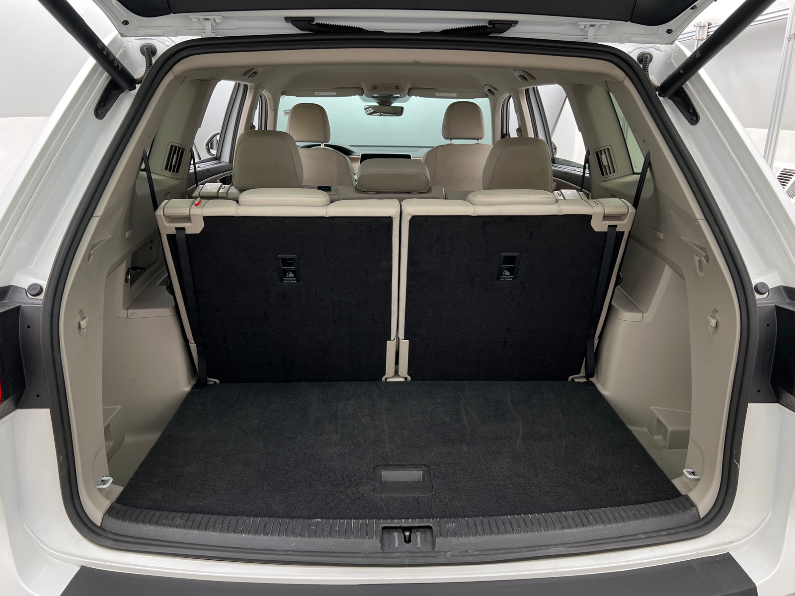 Thumbnail: 2026 Volkswagen Atlas - 6