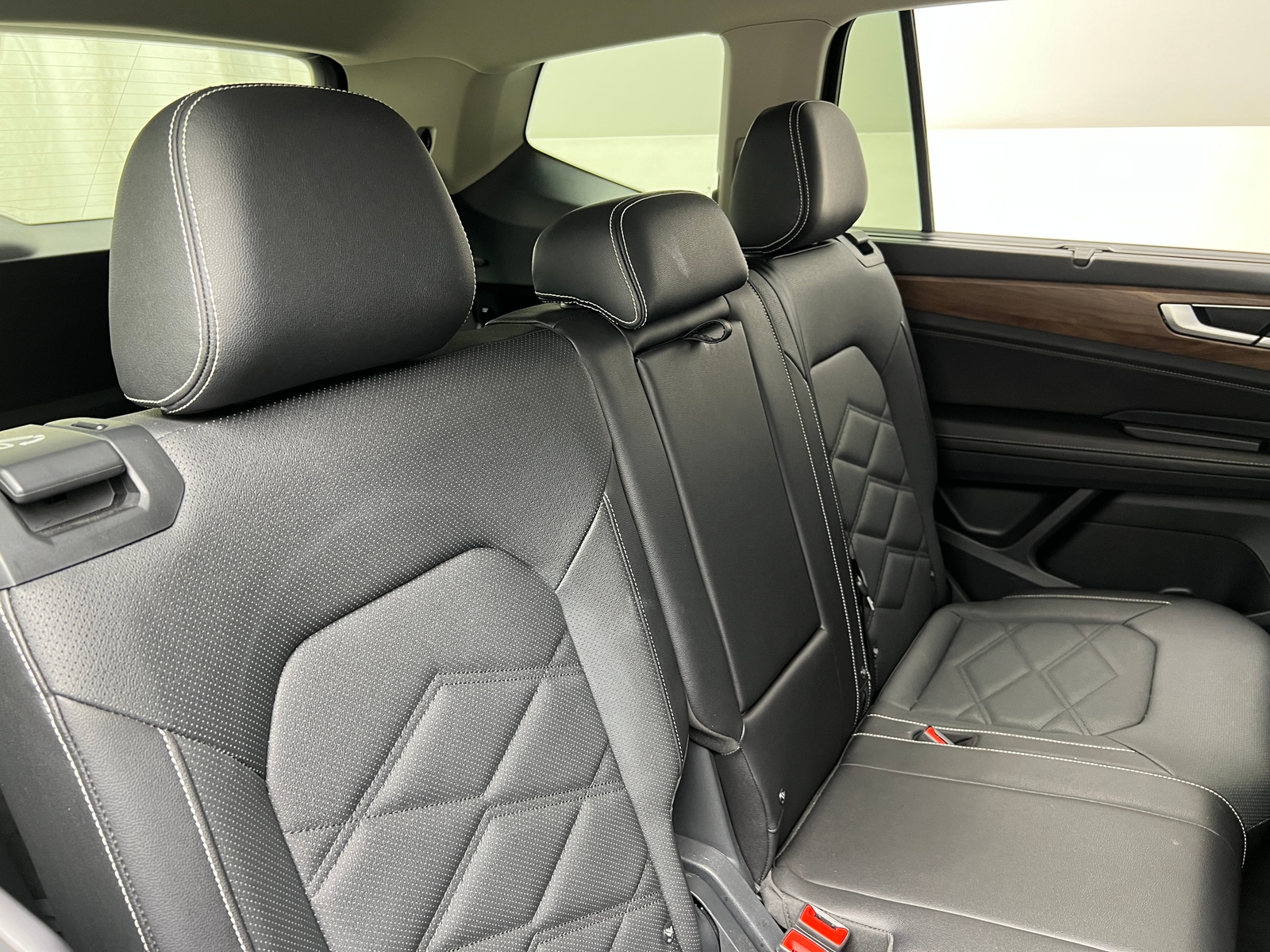 Thumbnail: 2026 Volkswagen Atlas - 5