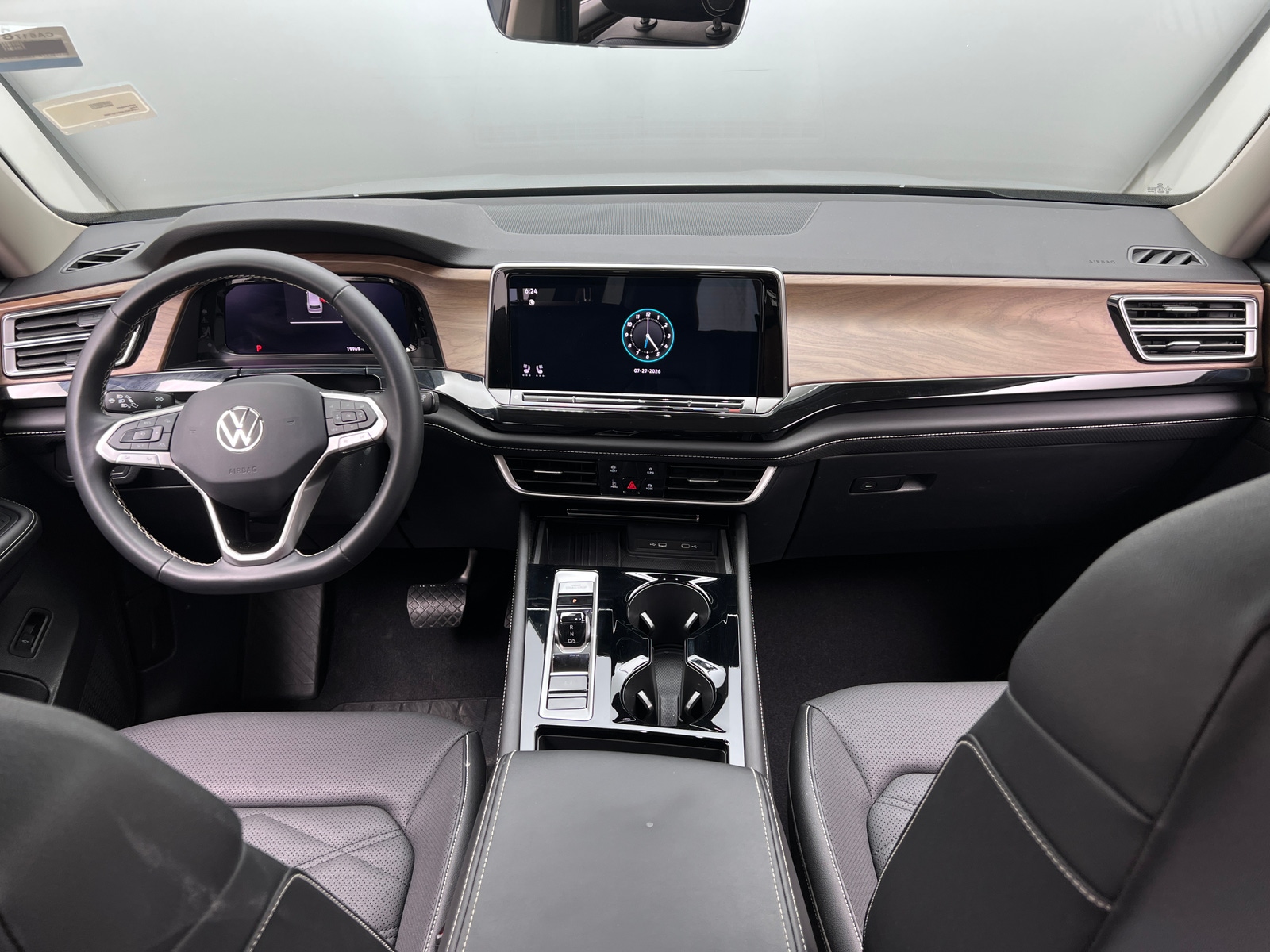Thumbnail: 2026 Volkswagen Atlas - 2