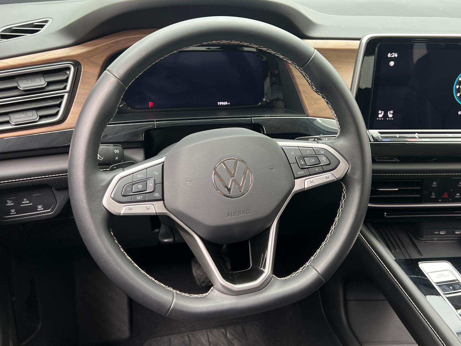Thumbnail: 2026 Volkswagen Atlas - 4