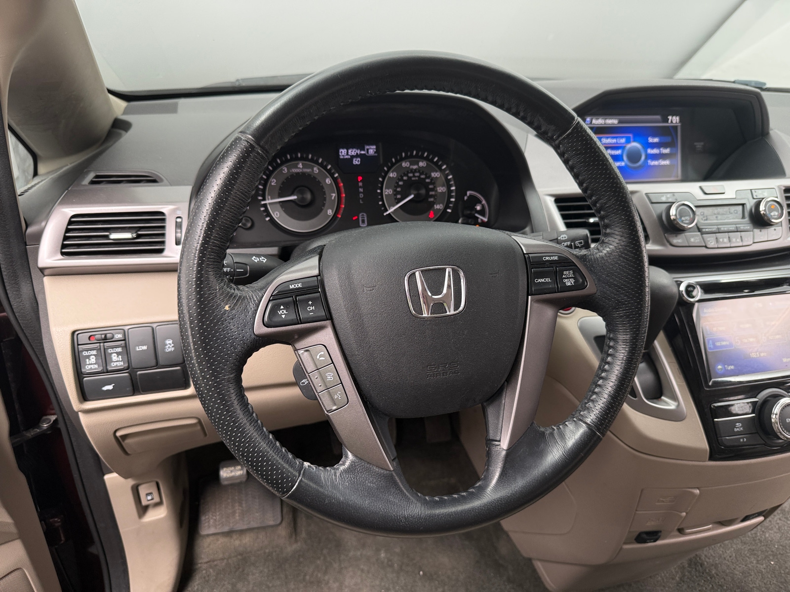 Thumbnail: 2017 Honda Odyssey - 4