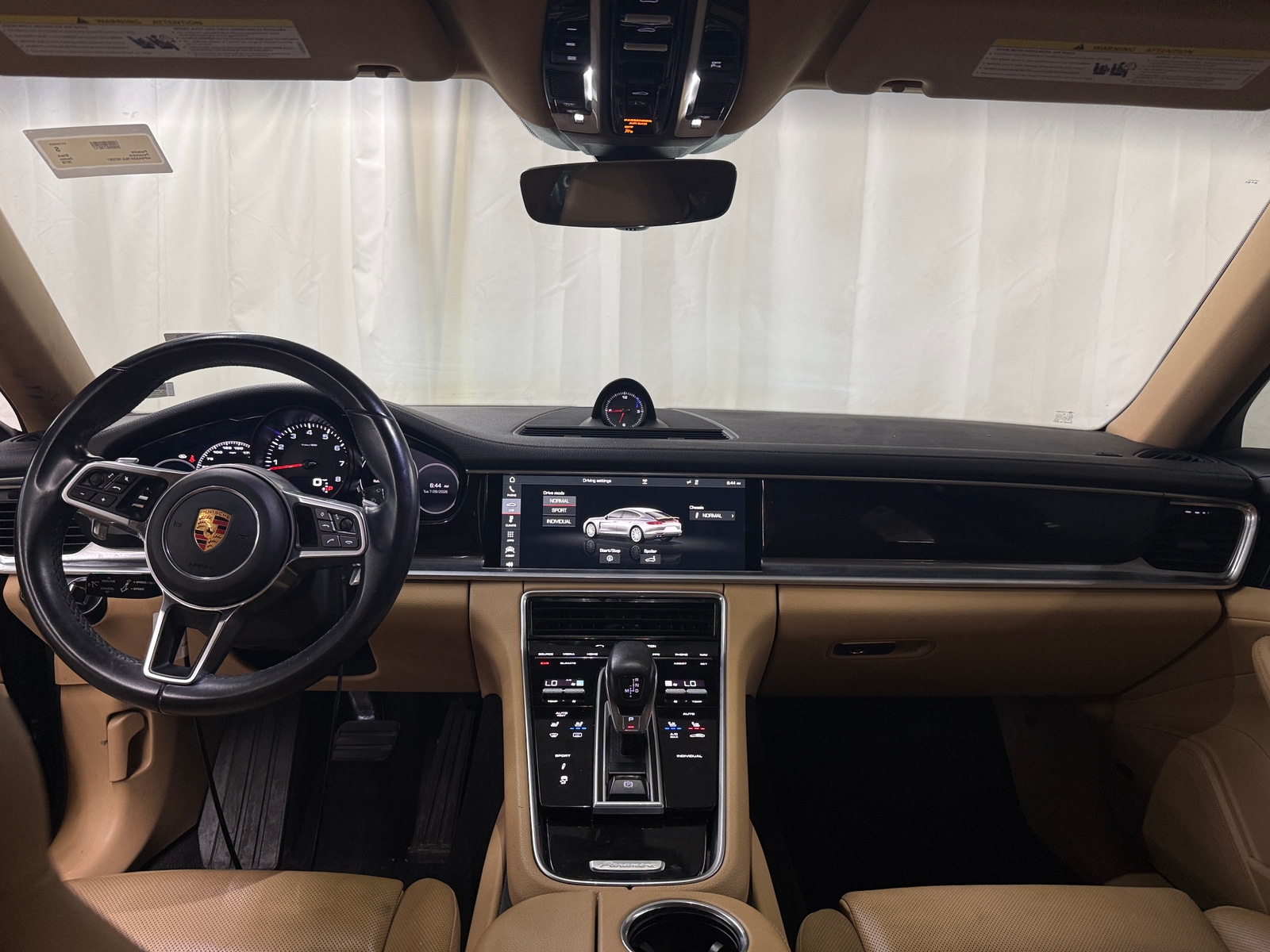 Thumbnail: 2018 Porsche Panamera - 2