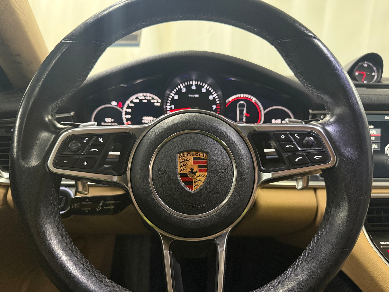 Thumbnail: 2018 Porsche Panamera - 4