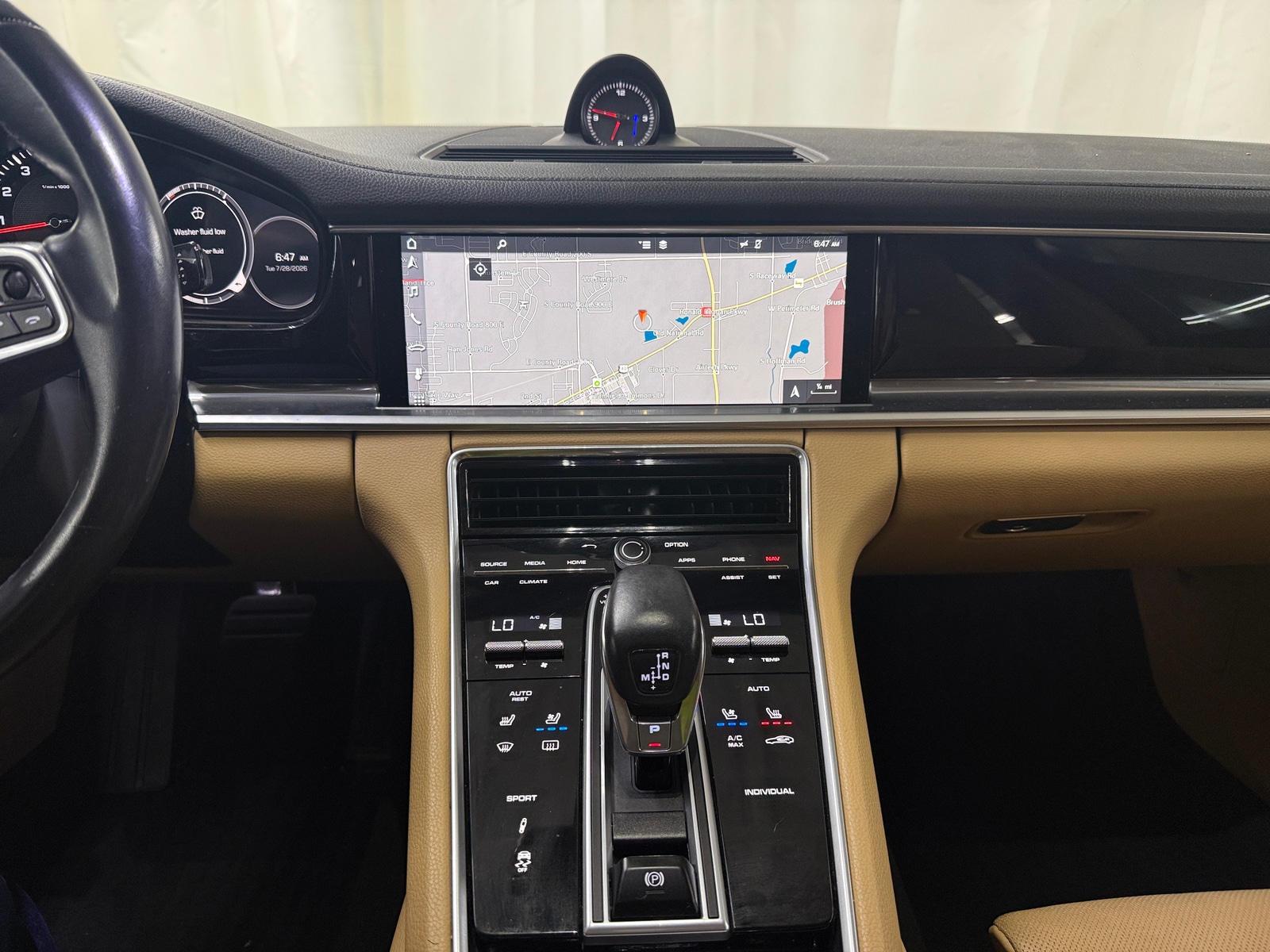 Thumbnail: 2018 Porsche Panamera - 3
