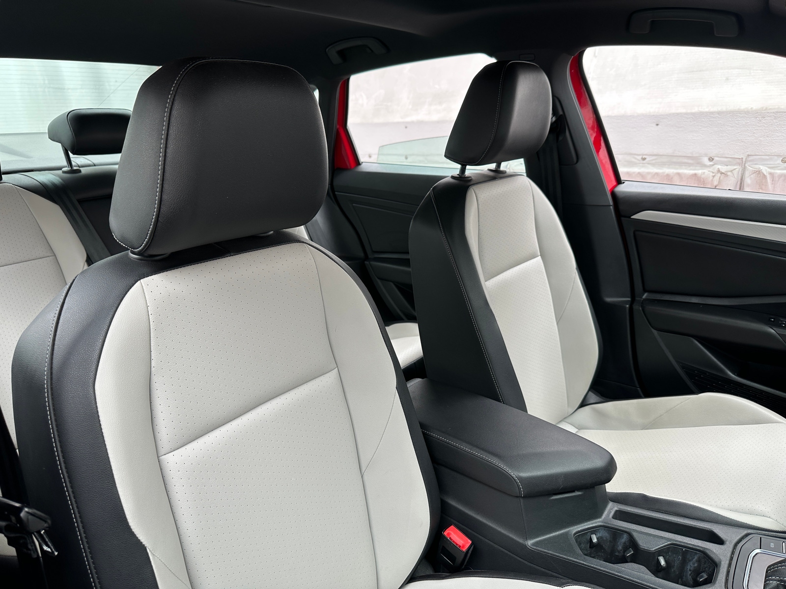 Thumbnail: 2019 Volkswagen Jetta - 2