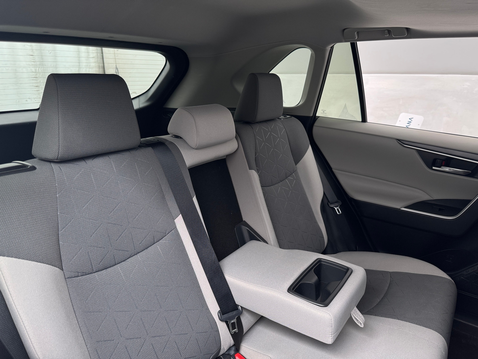 Thumbnail: 2020 Toyota RAV4 - 6