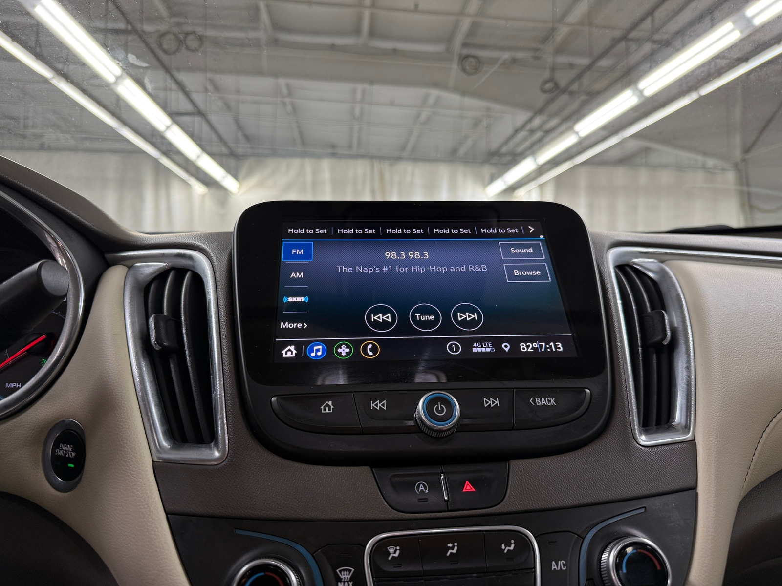 Thumbnail: 2020 Chevrolet Malibu - 3