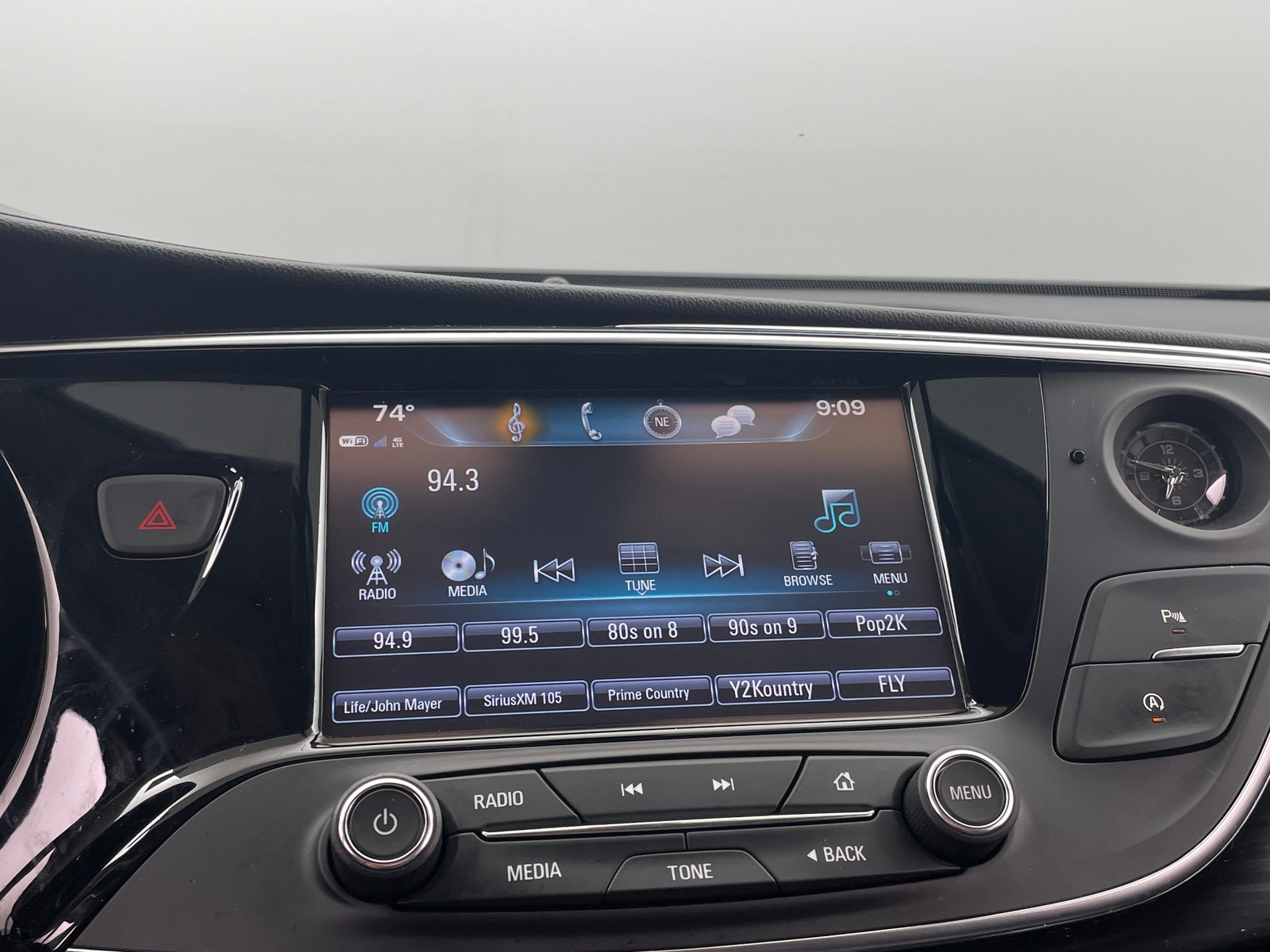 Thumbnail: 2020 Buick Envision - 3