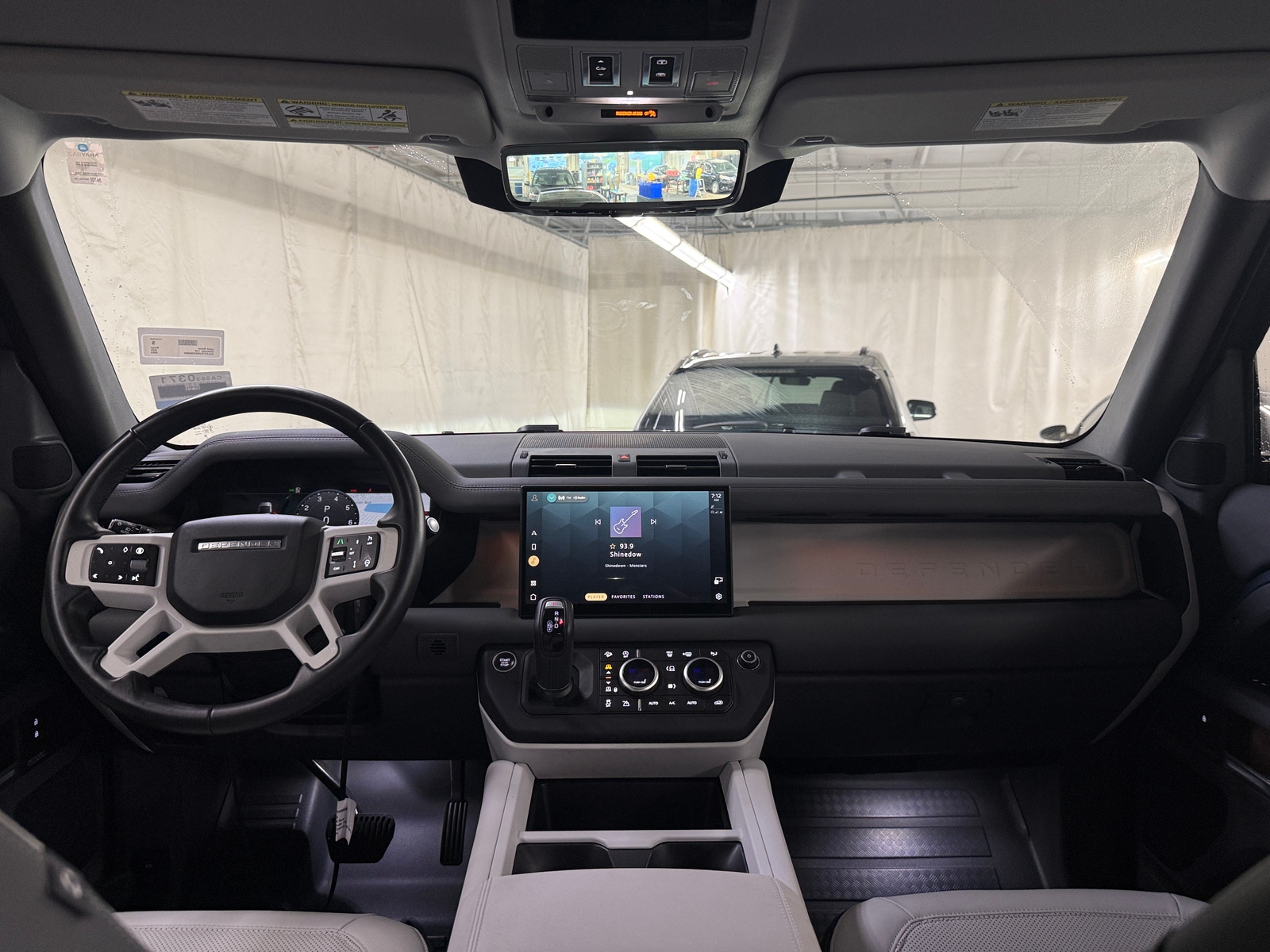 Thumbnail: 2025 Land Rover Defender - 2