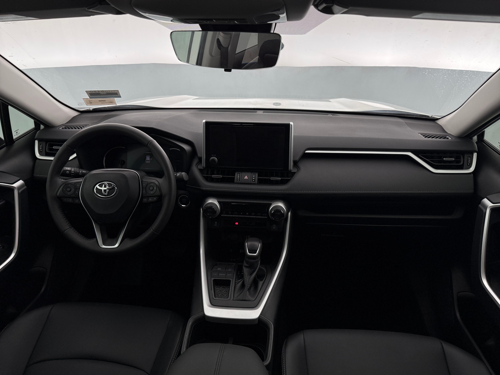 Thumbnail: 2025 Toyota RAV4 - 3