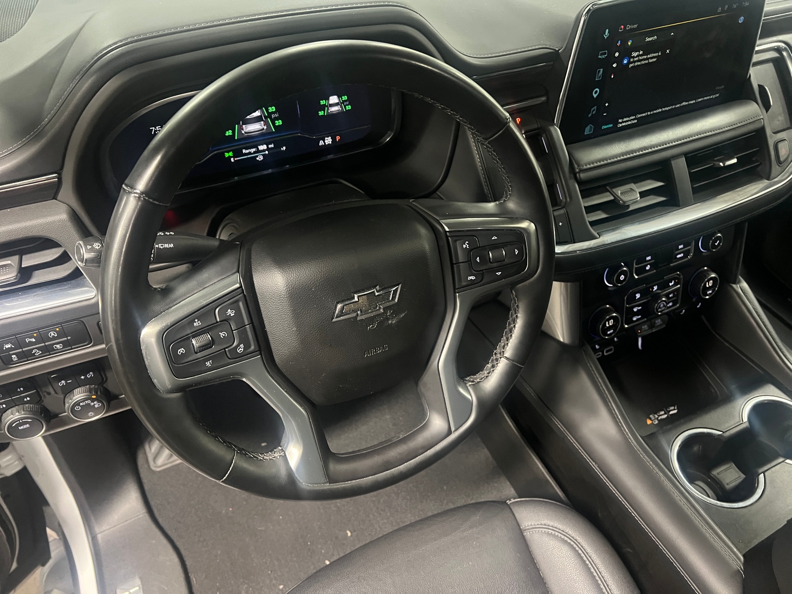 Thumbnail: 2023 Chevrolet Suburban - 4