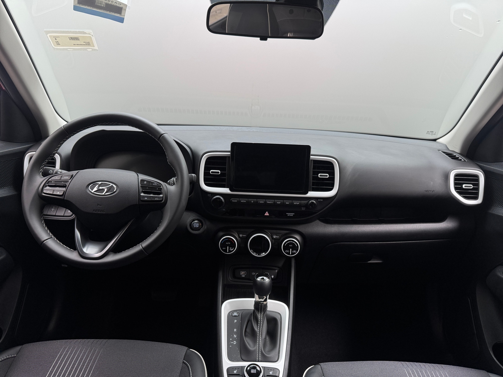 Thumbnail: 2025 Hyundai Venue - 2