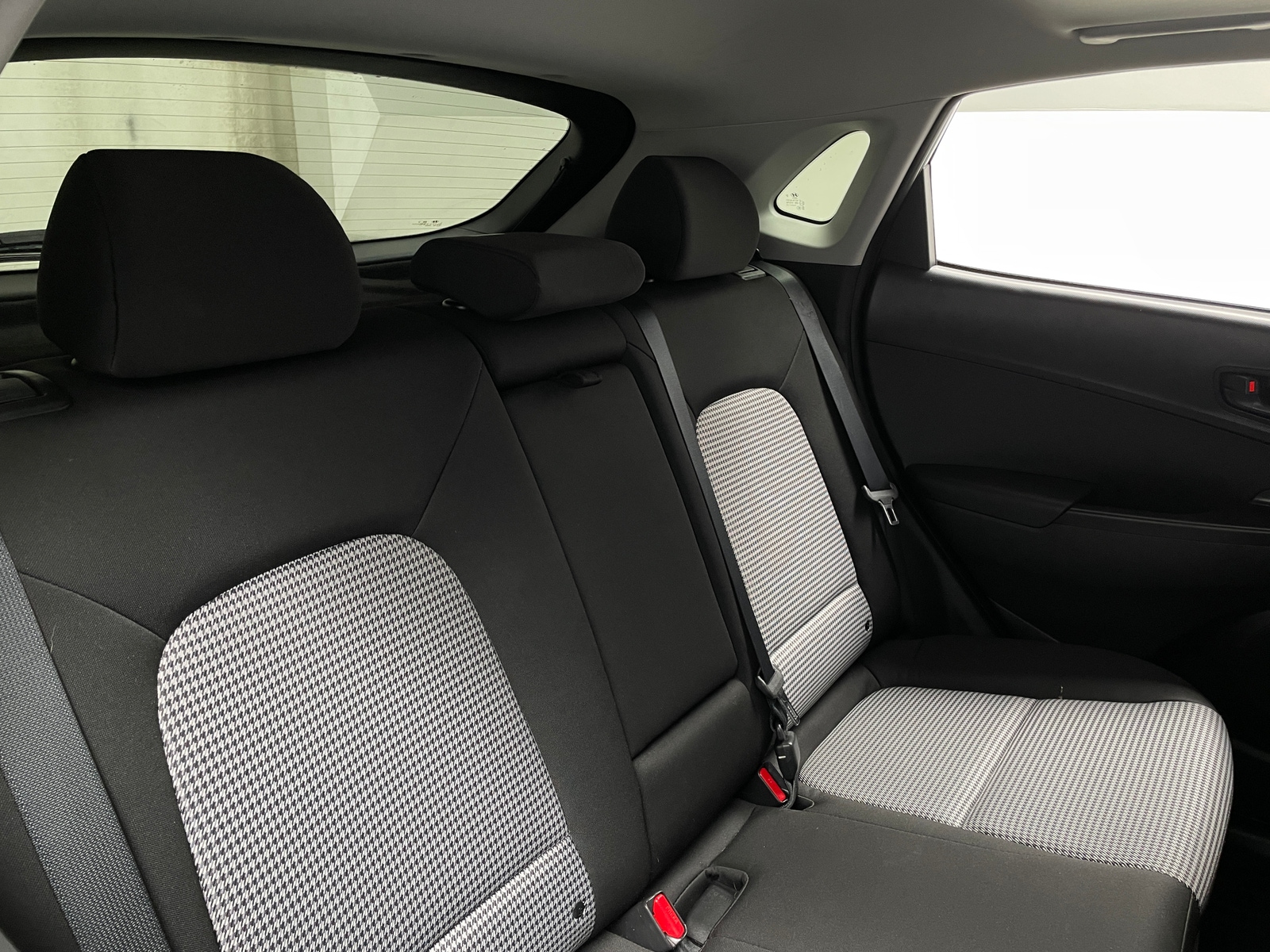 Thumbnail: 2021 Hyundai Kona - 6