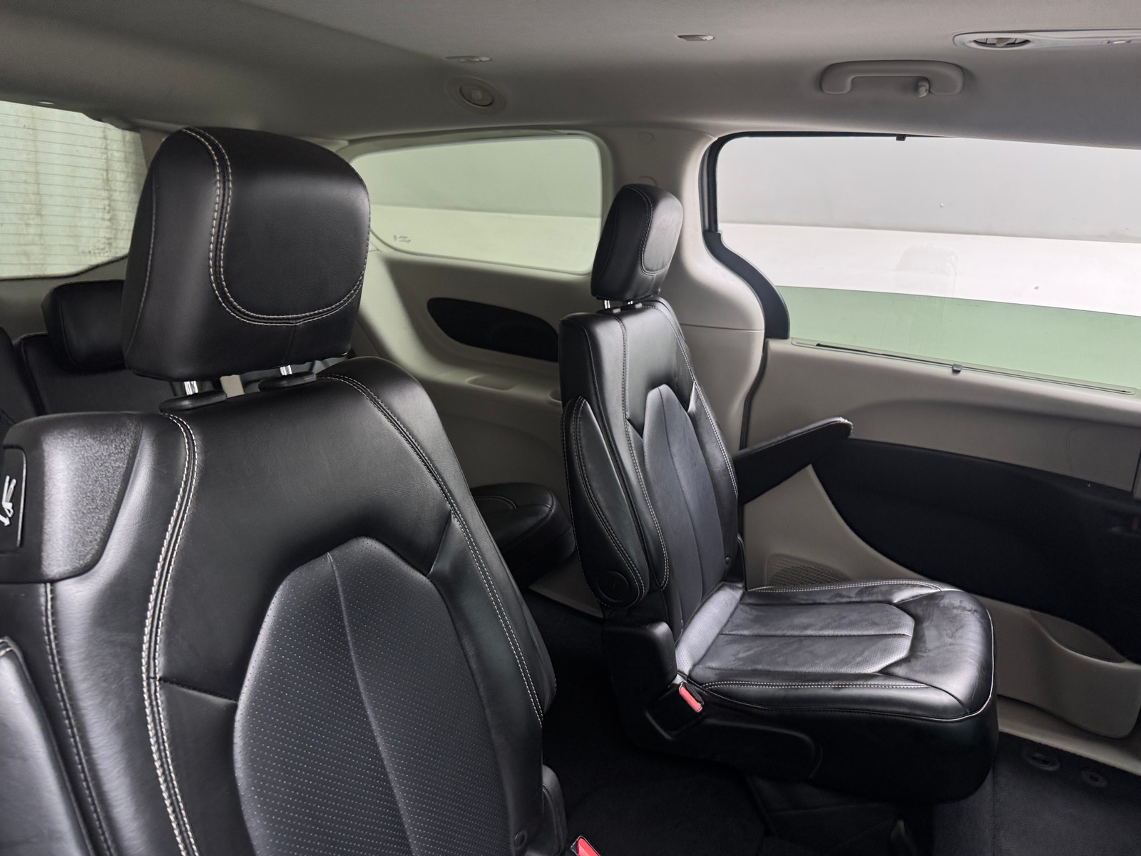 Thumbnail: 2024 Chrysler Pacifica - 5