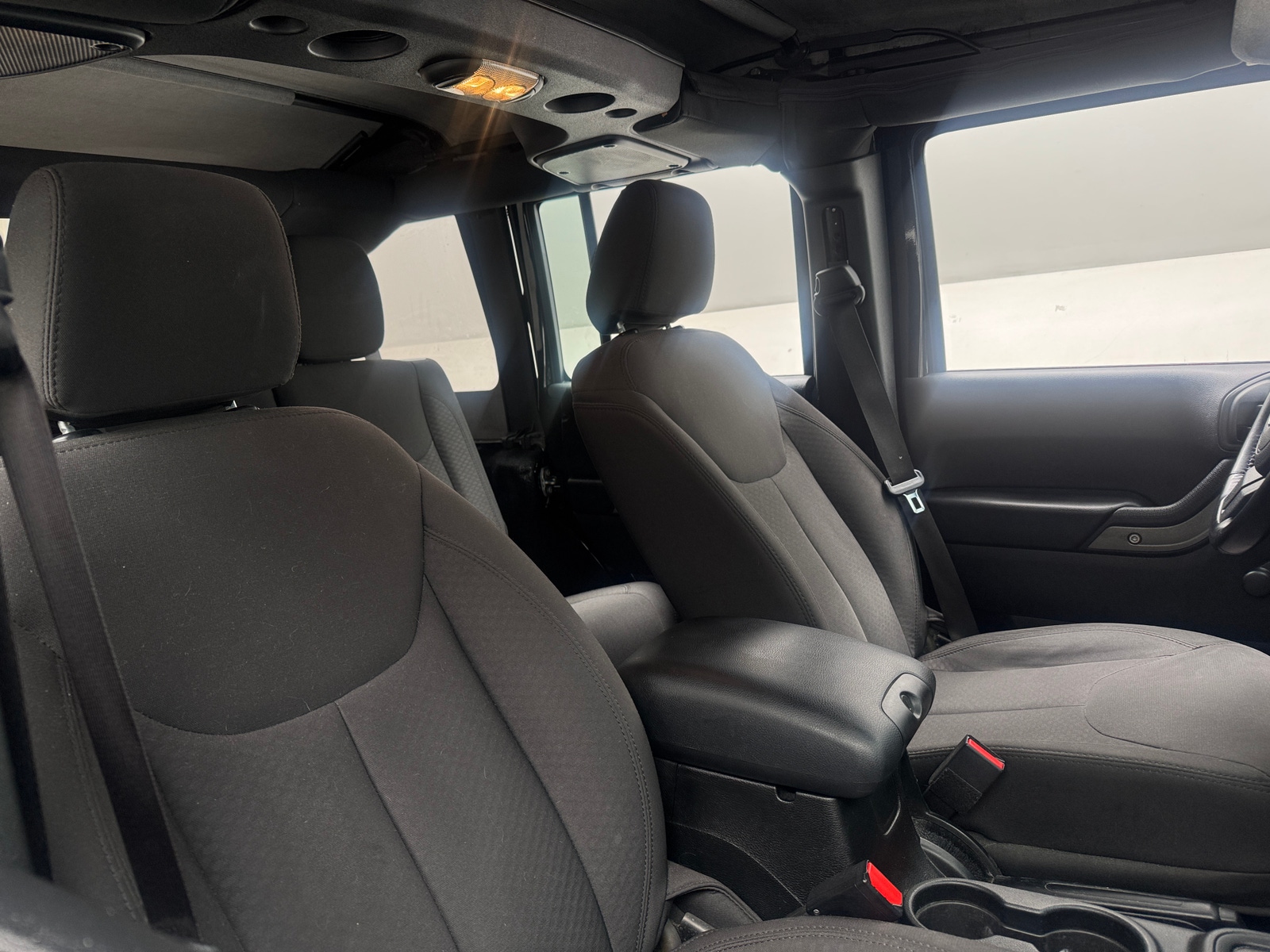 Thumbnail: 2016 Jeep Wrangler - 2