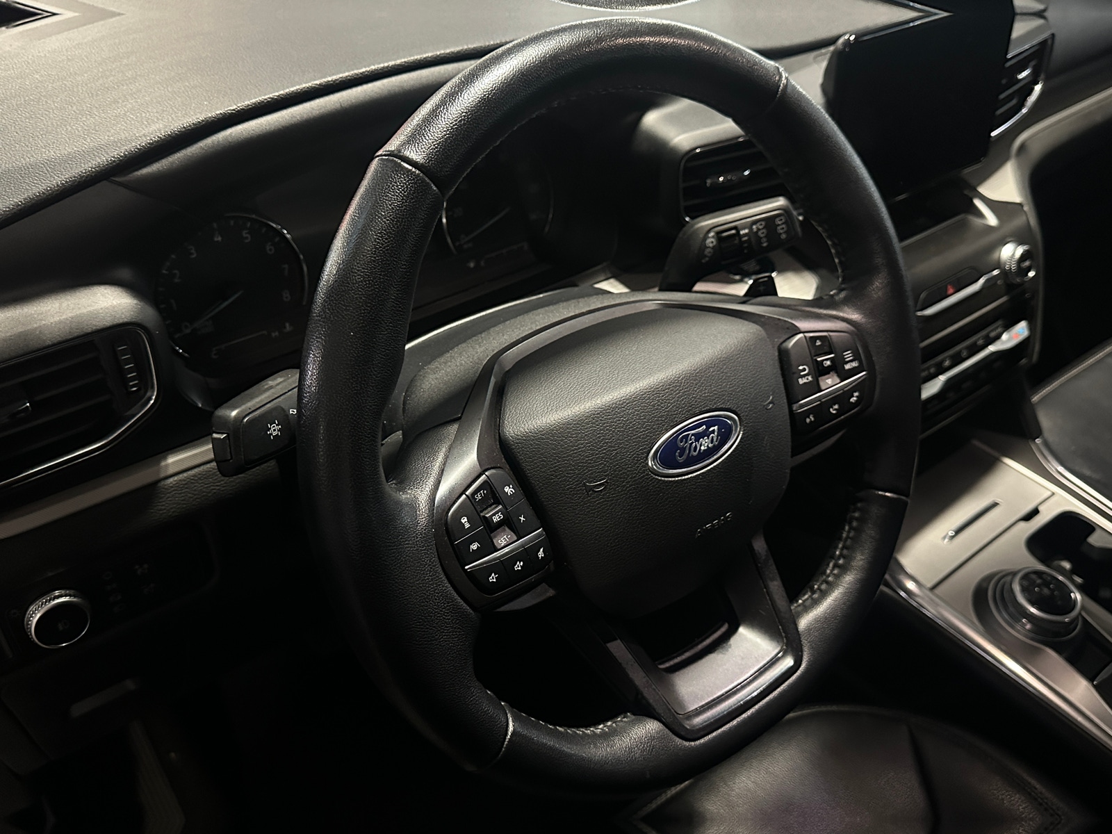Thumbnail: 2020 Ford Explorer - 4