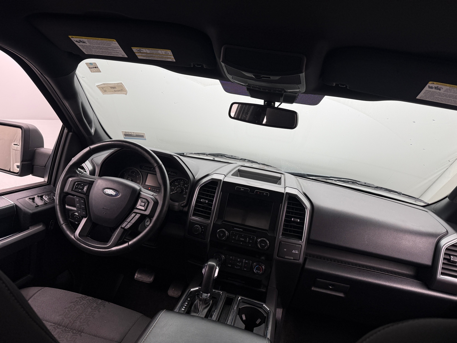 Thumbnail: 2019 Ford Econoline - 3