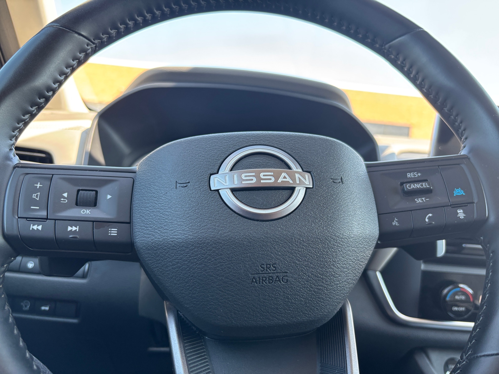 Thumbnail: 2025 Nissan Rogue - 5