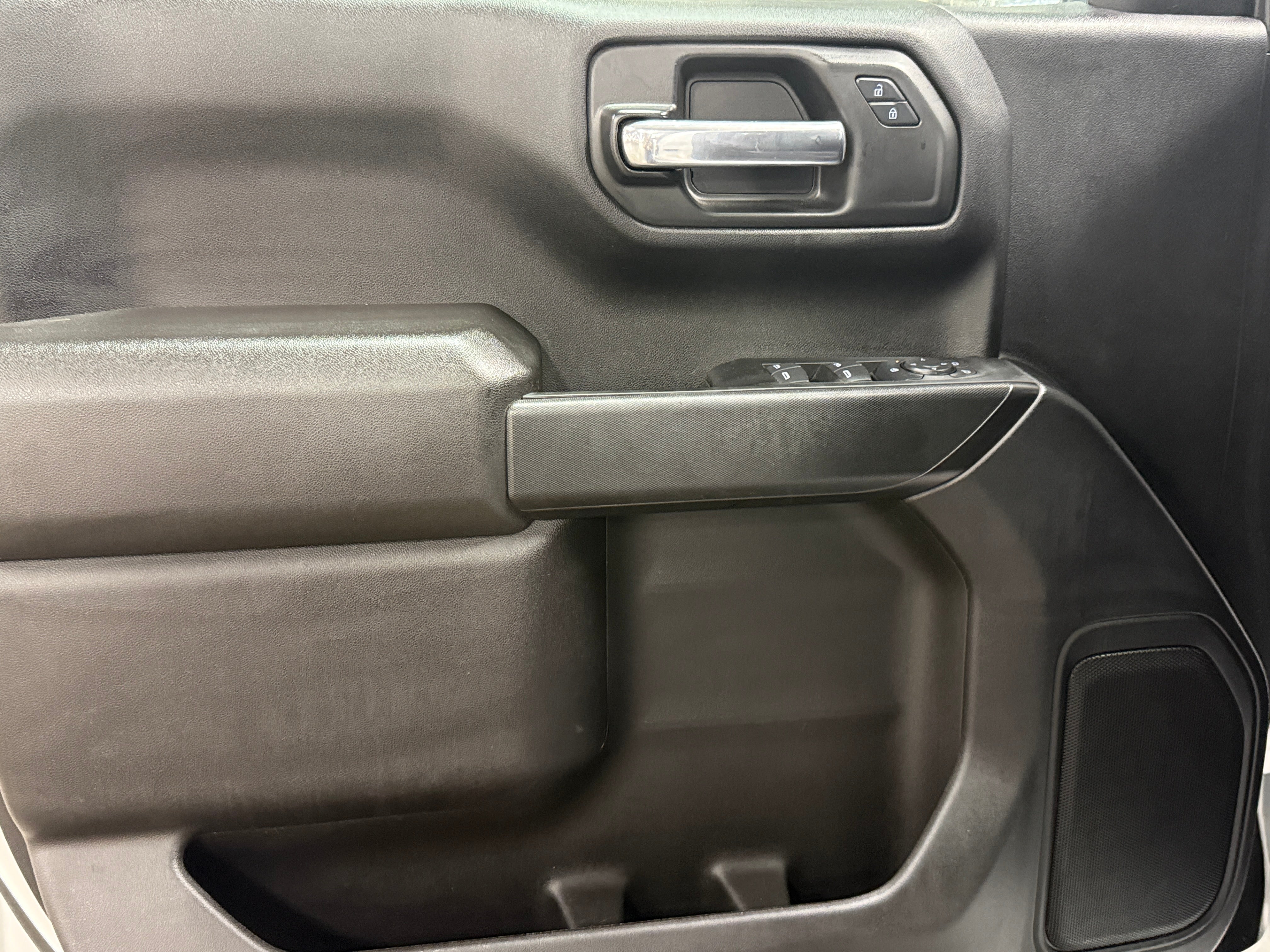 2024 Chevrolet Silverado 1500 Custom - Photo 2